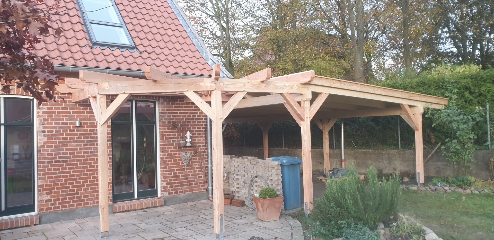 Carport mit Pergola