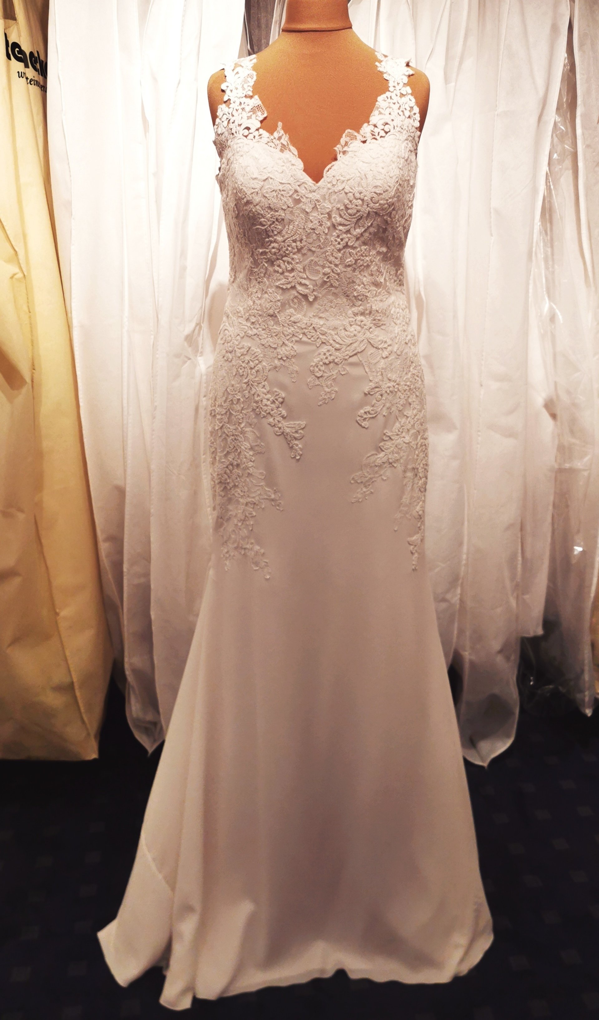 Unsere Second Hand Brautkleider