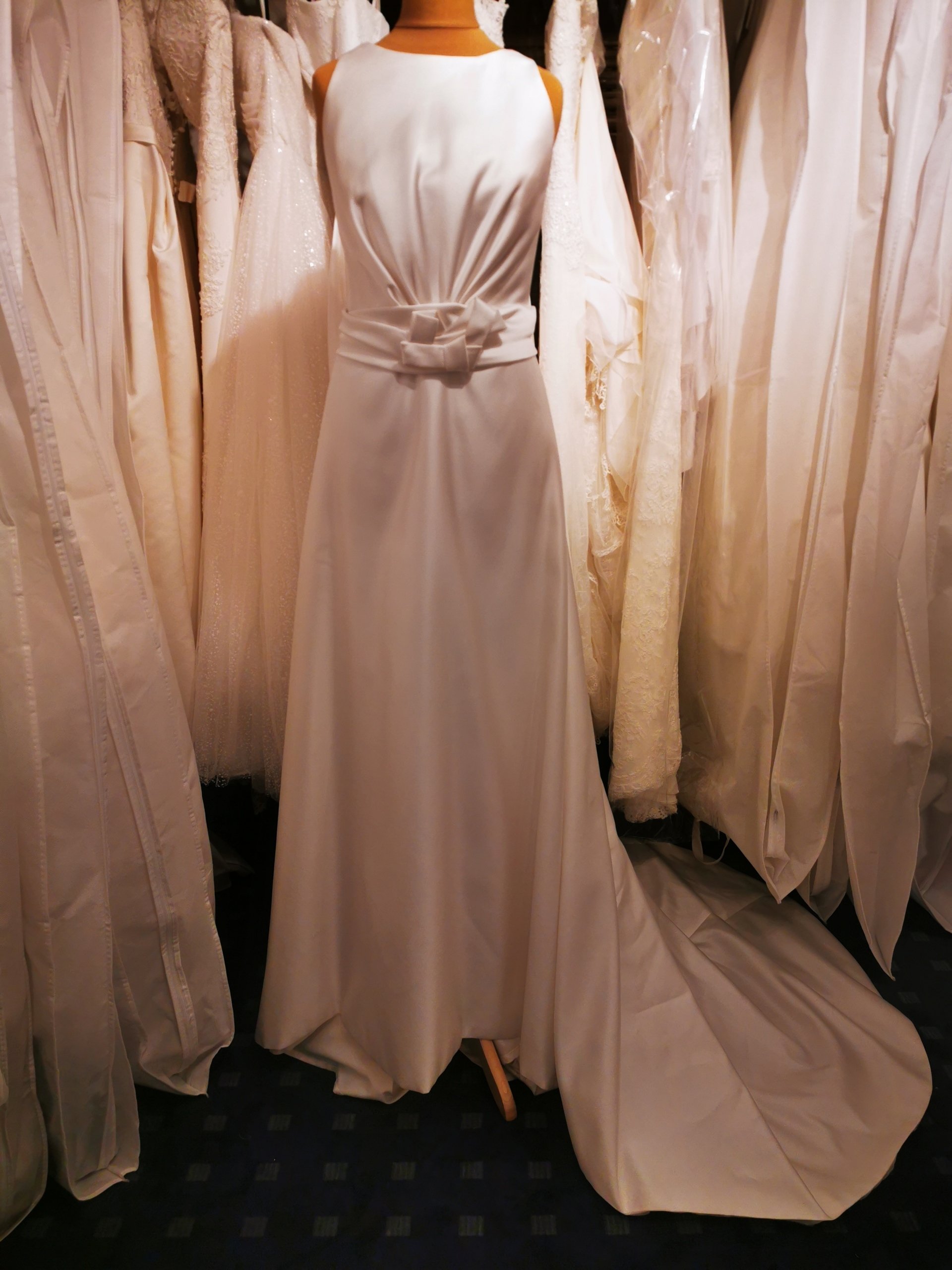 Unsere Second Hand Brautkleider