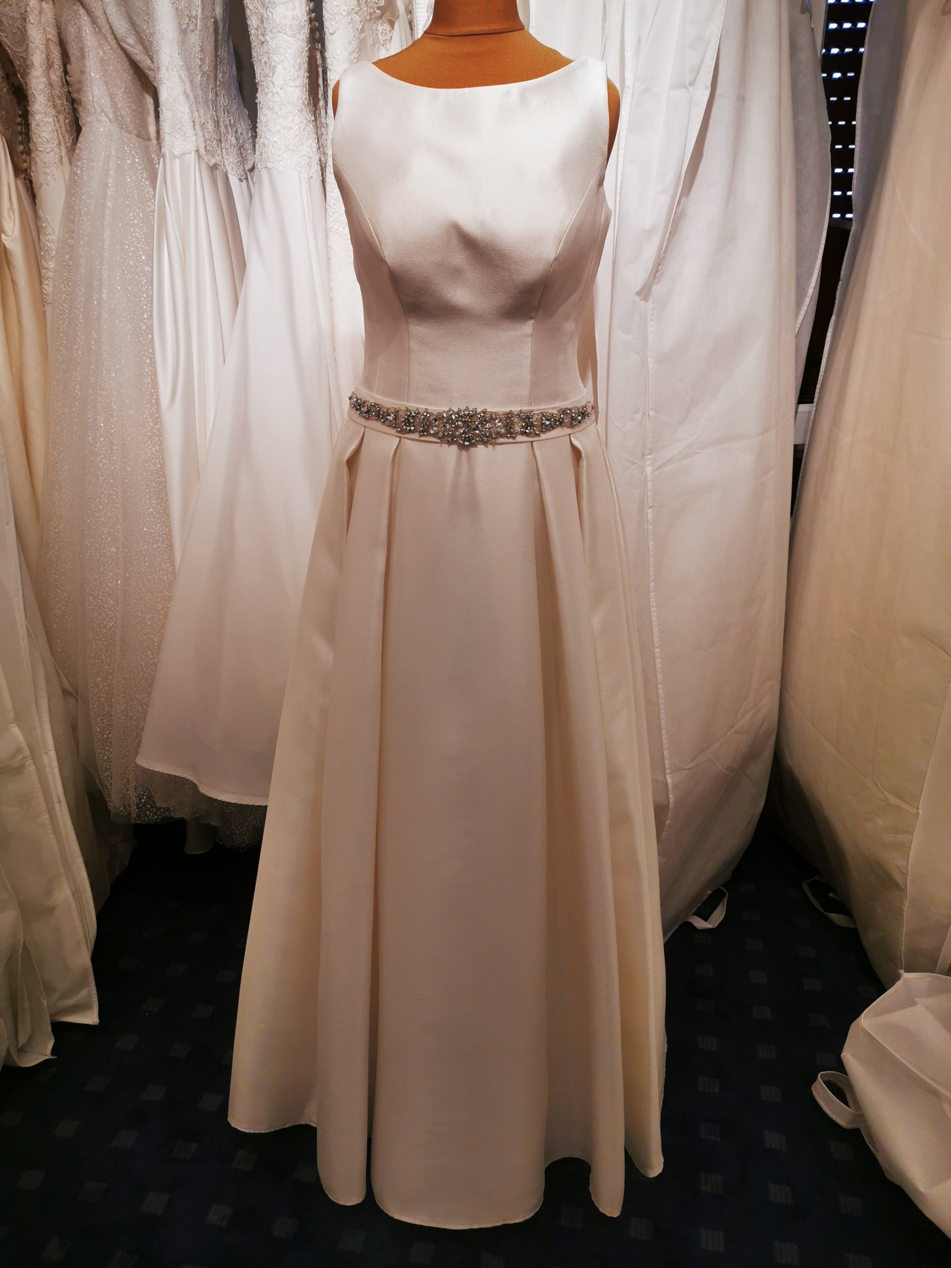 Unsere Second Hand Brautkleider