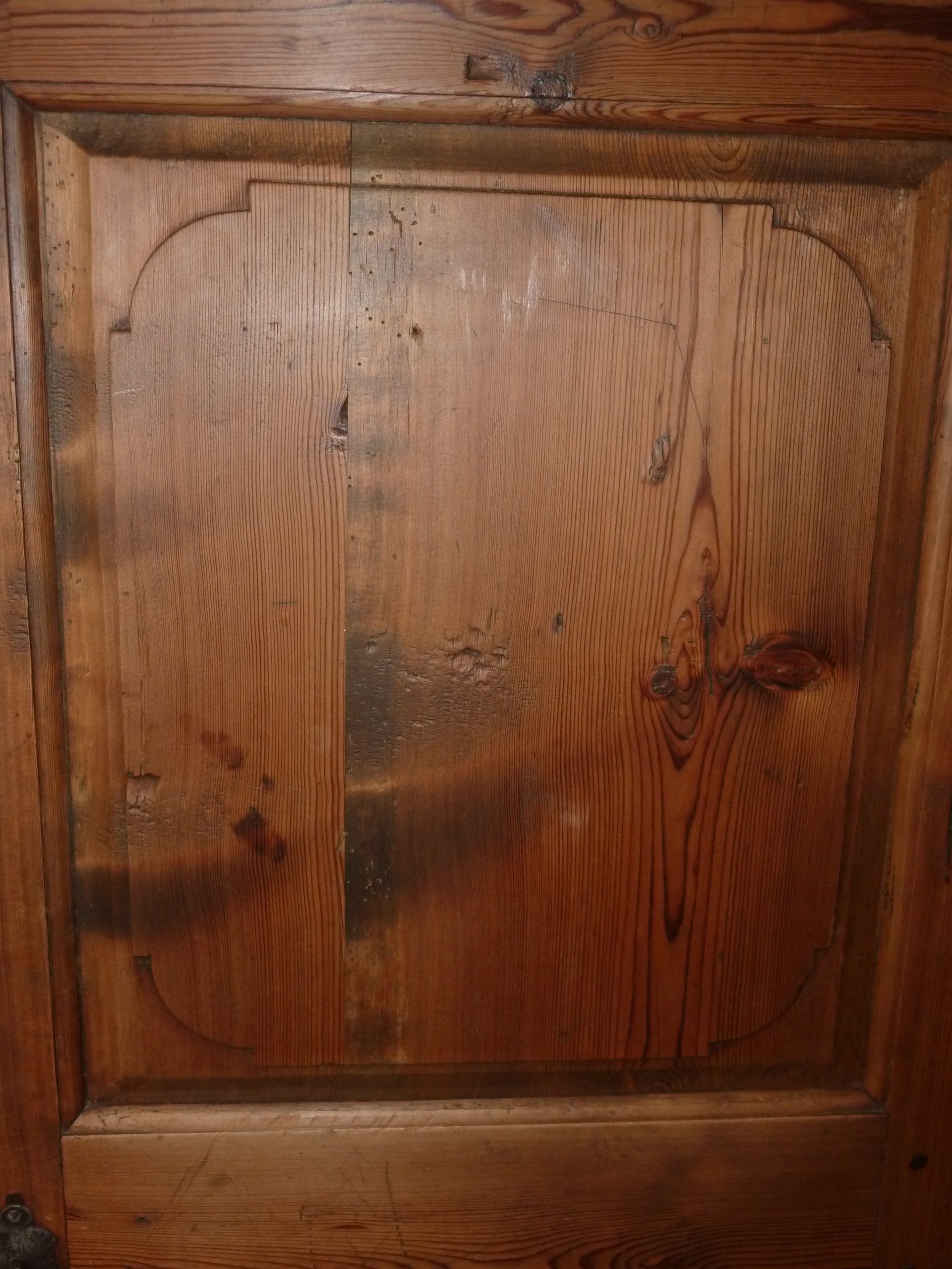 Antike Bauernschränke, antike Bauernkästen