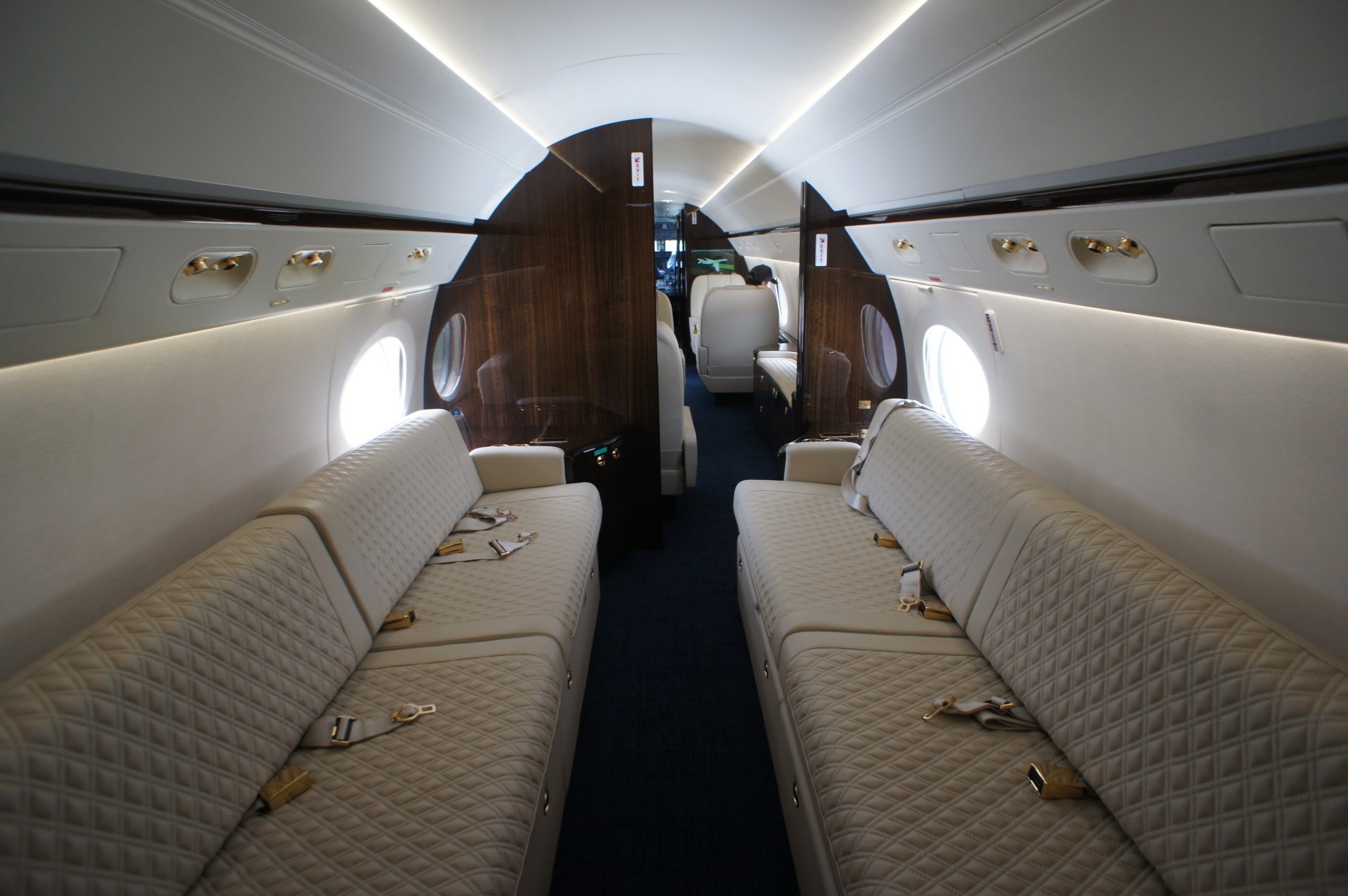 Interior Development Group, Inc. - Custom Aircraft Interiors
