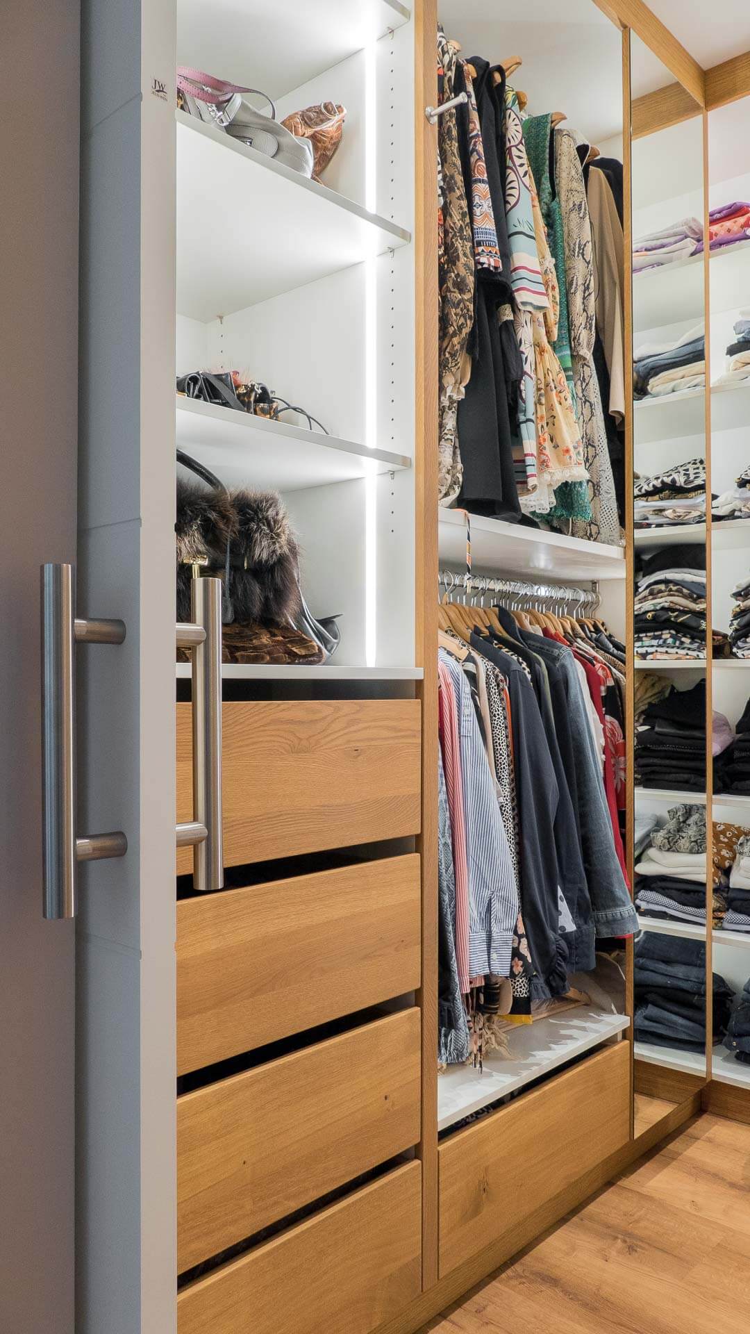 Schlafzimmer und Ankleiden