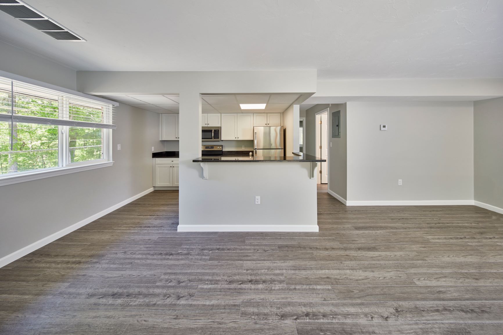 Prepare estimate for renovation of an existing building any five items image