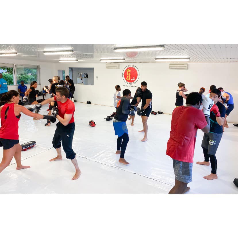 Delariva Nantes JJB JiuJitsu Brésilien Grappling MMA à Nantes