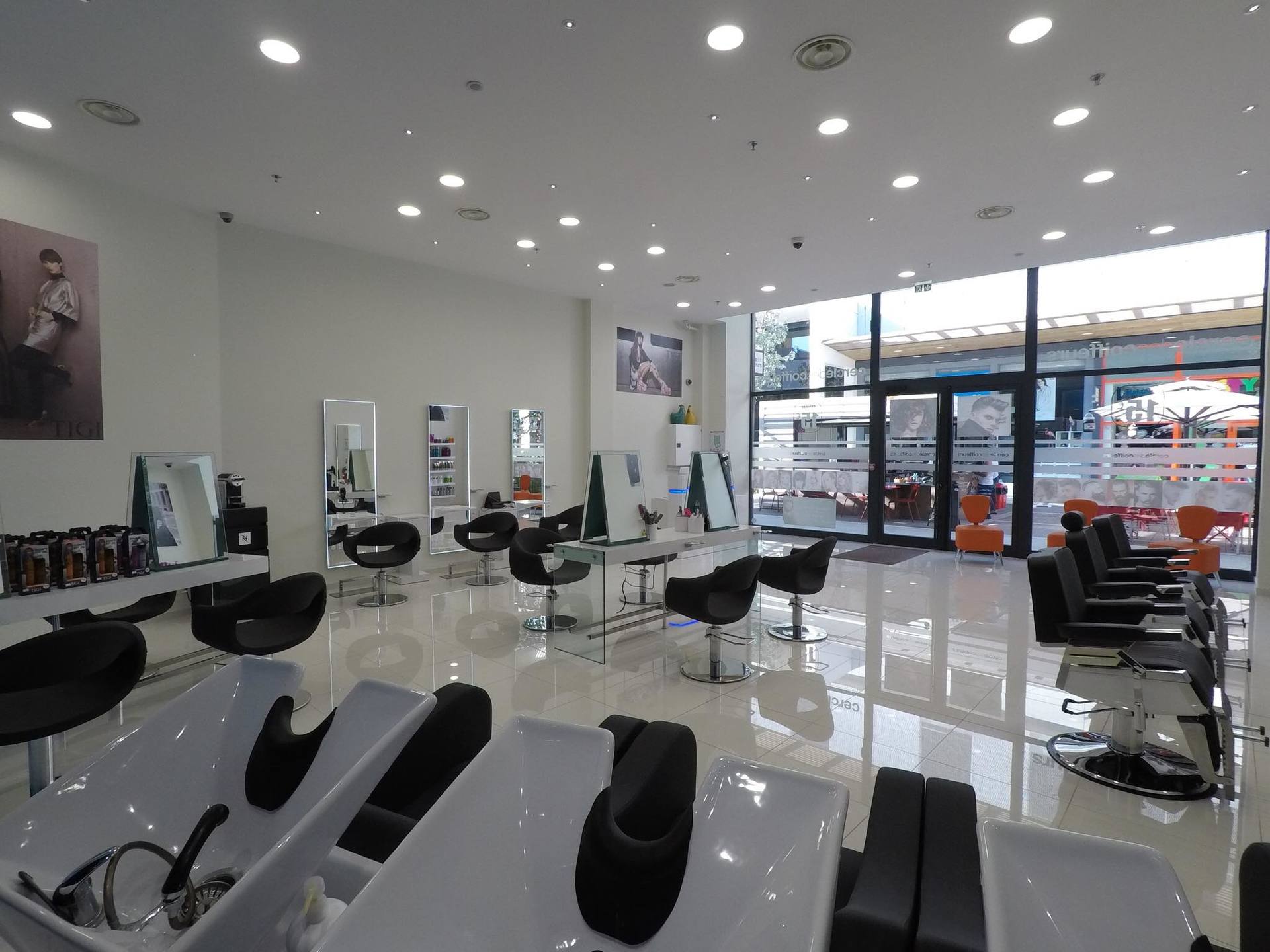 Cercle Des Coiffeurs : Salon haut de gamme à petits prix