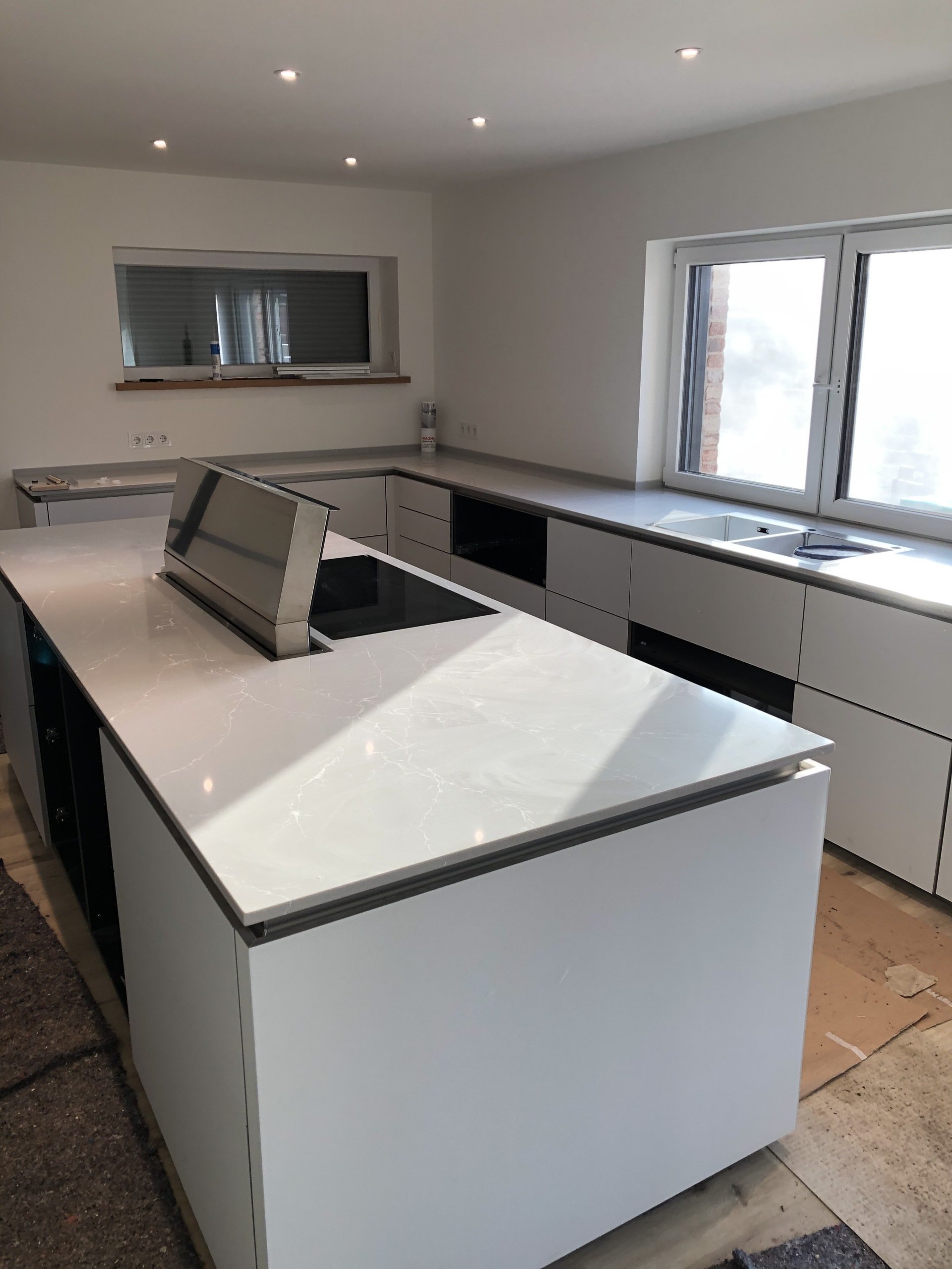 Küchenarbeitsplatten & Waschtische