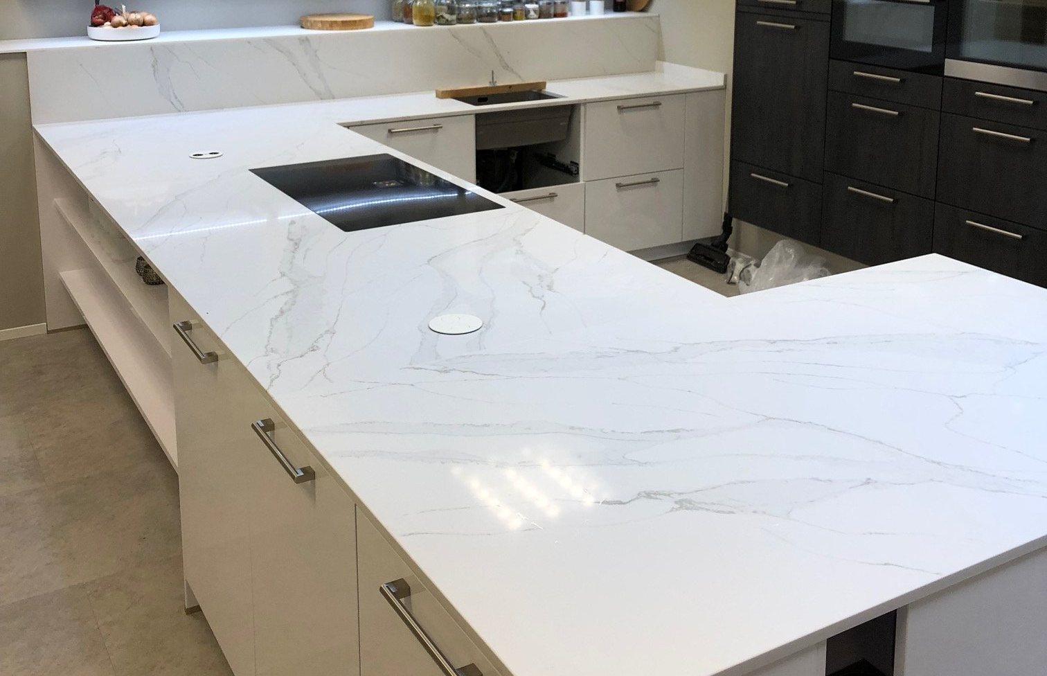 Küchenarbeitsplatten & Waschtische