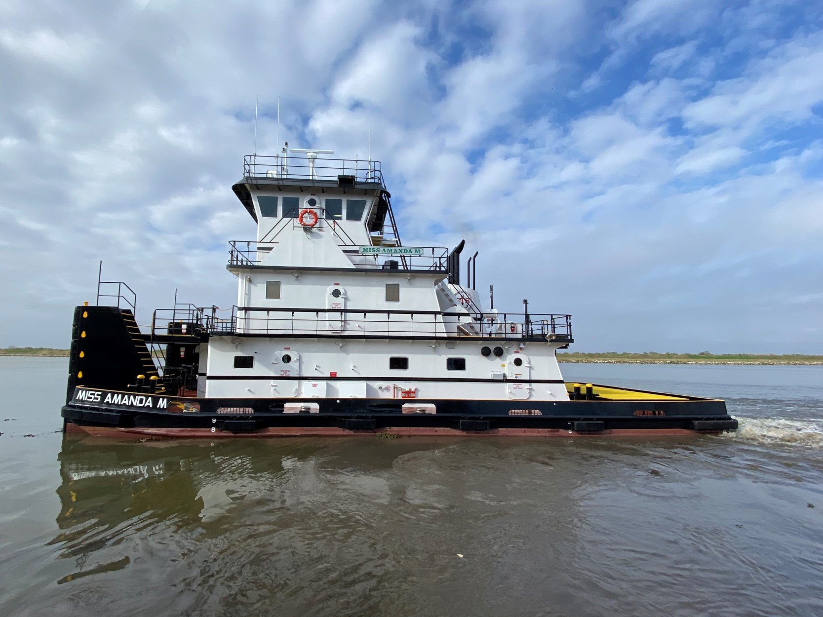 MARINE CHARTERING LLC