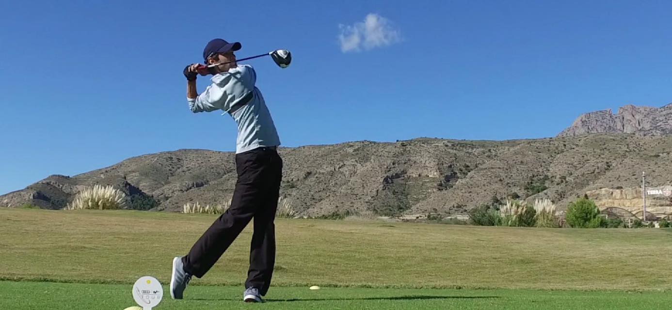 El Jugador local Iván Tiemblo pasa a ser jugador Profesional de Golf