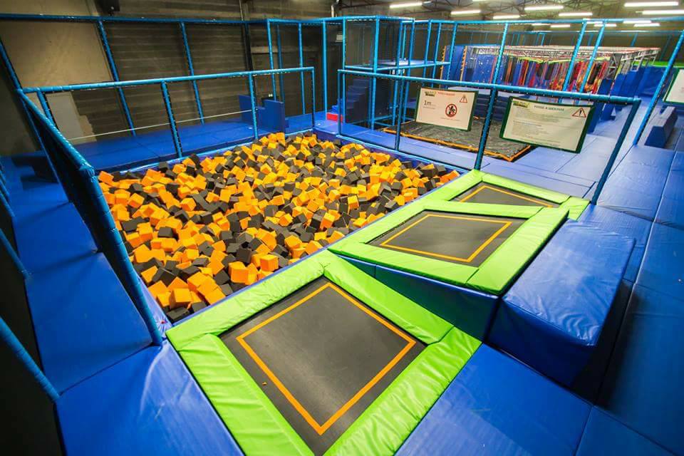 Présentation Tarifs horaires trampolines et laser game
