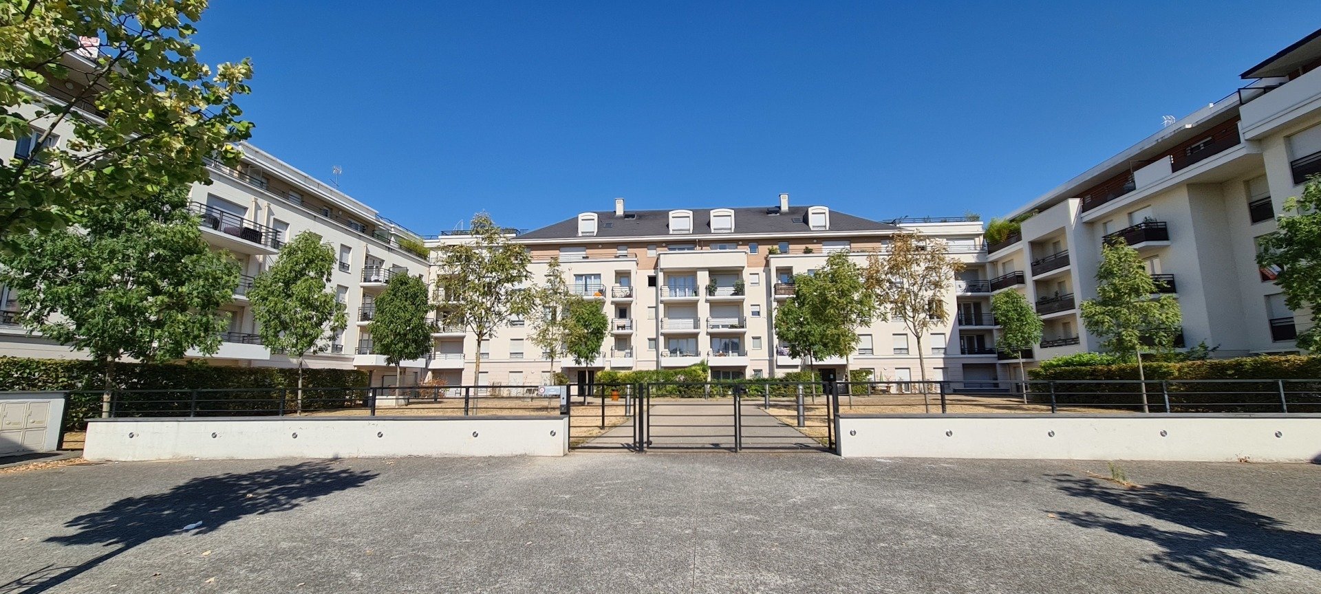80 Rue Des Ecoles 78955 Carrieres Sous Poissy