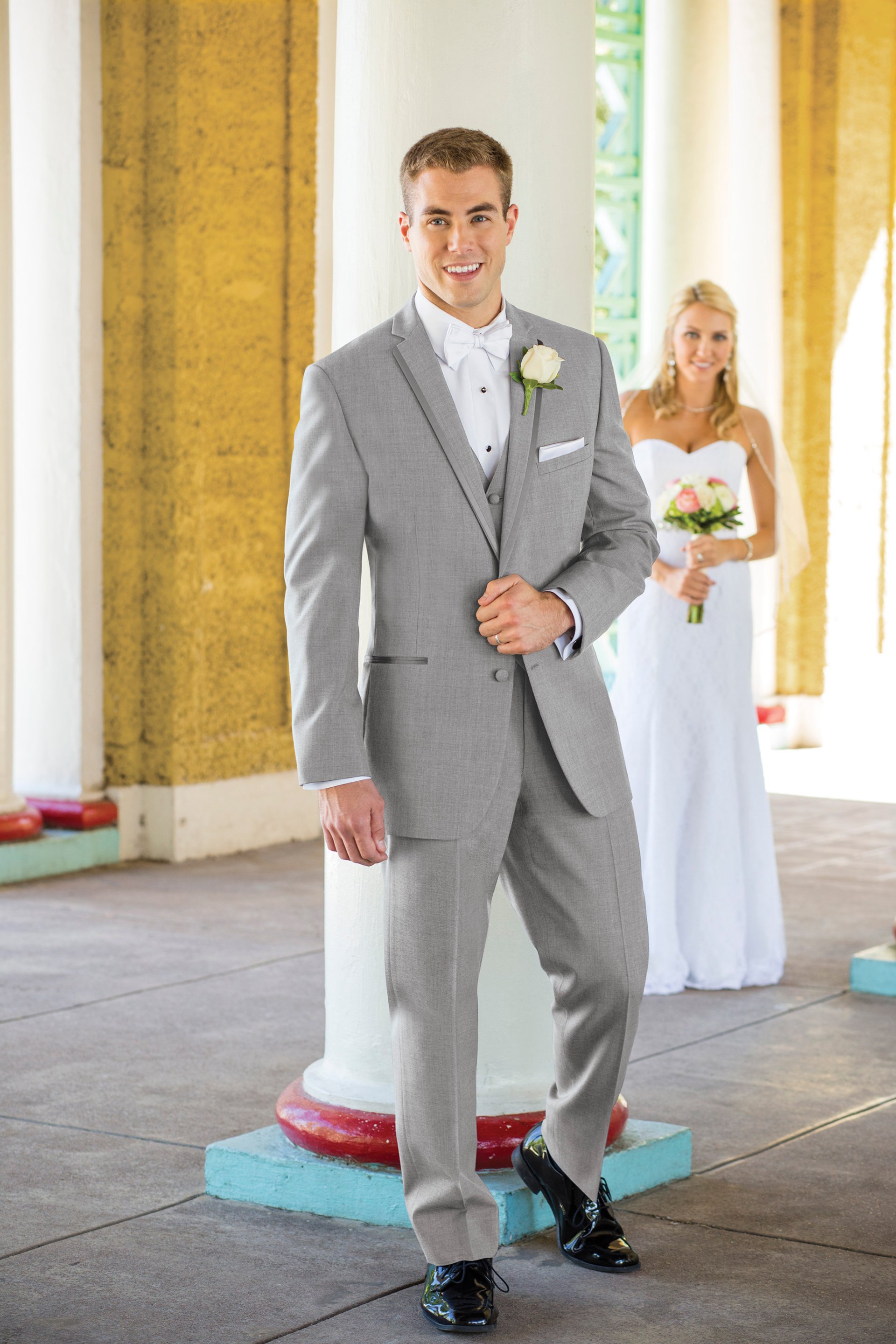 | Tuxedo/Suit Rental, Rent Tuxedo, Rent Suit, Men's Formal Wear Store