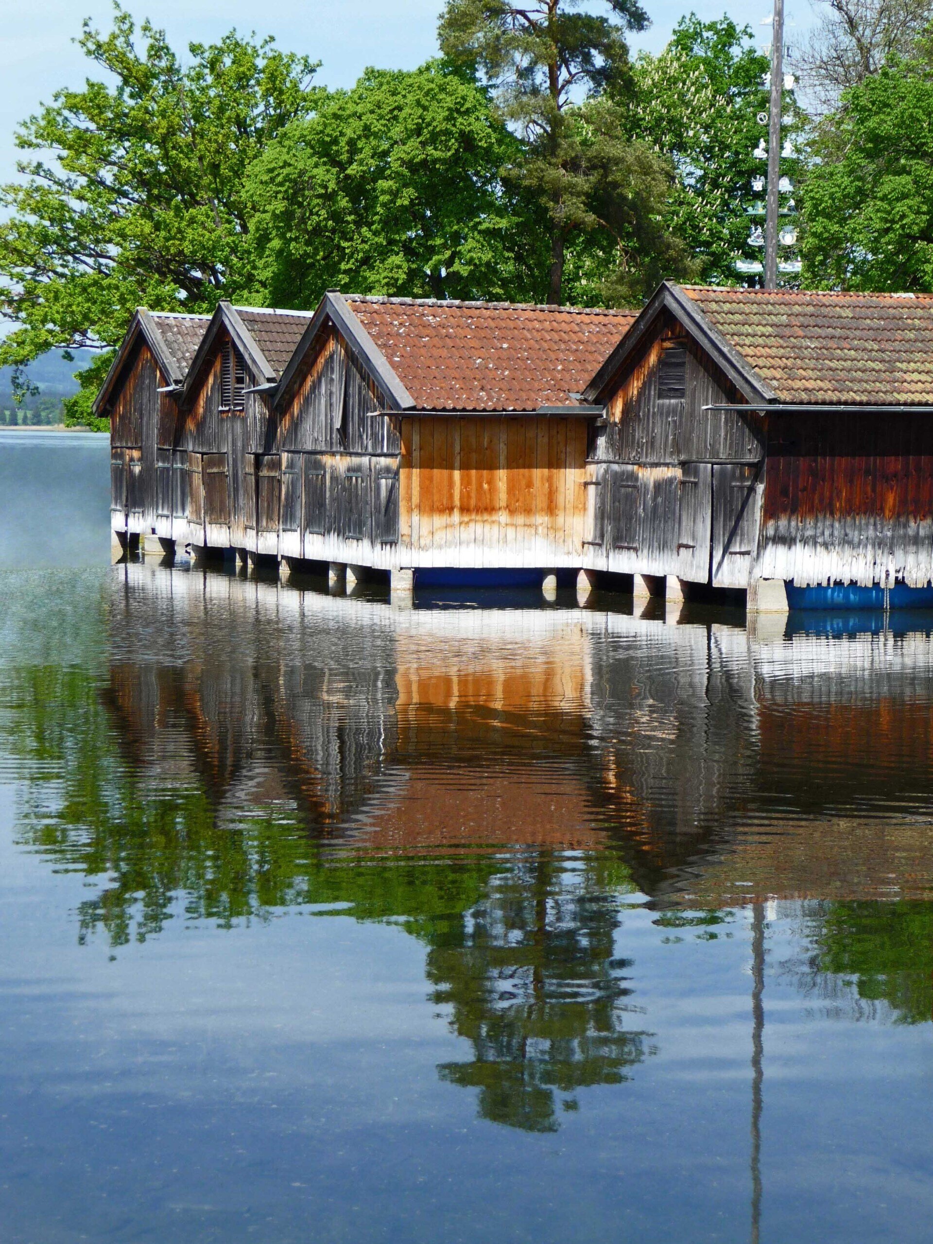 Margit Buturus - Bootshäuser am Staffelsee