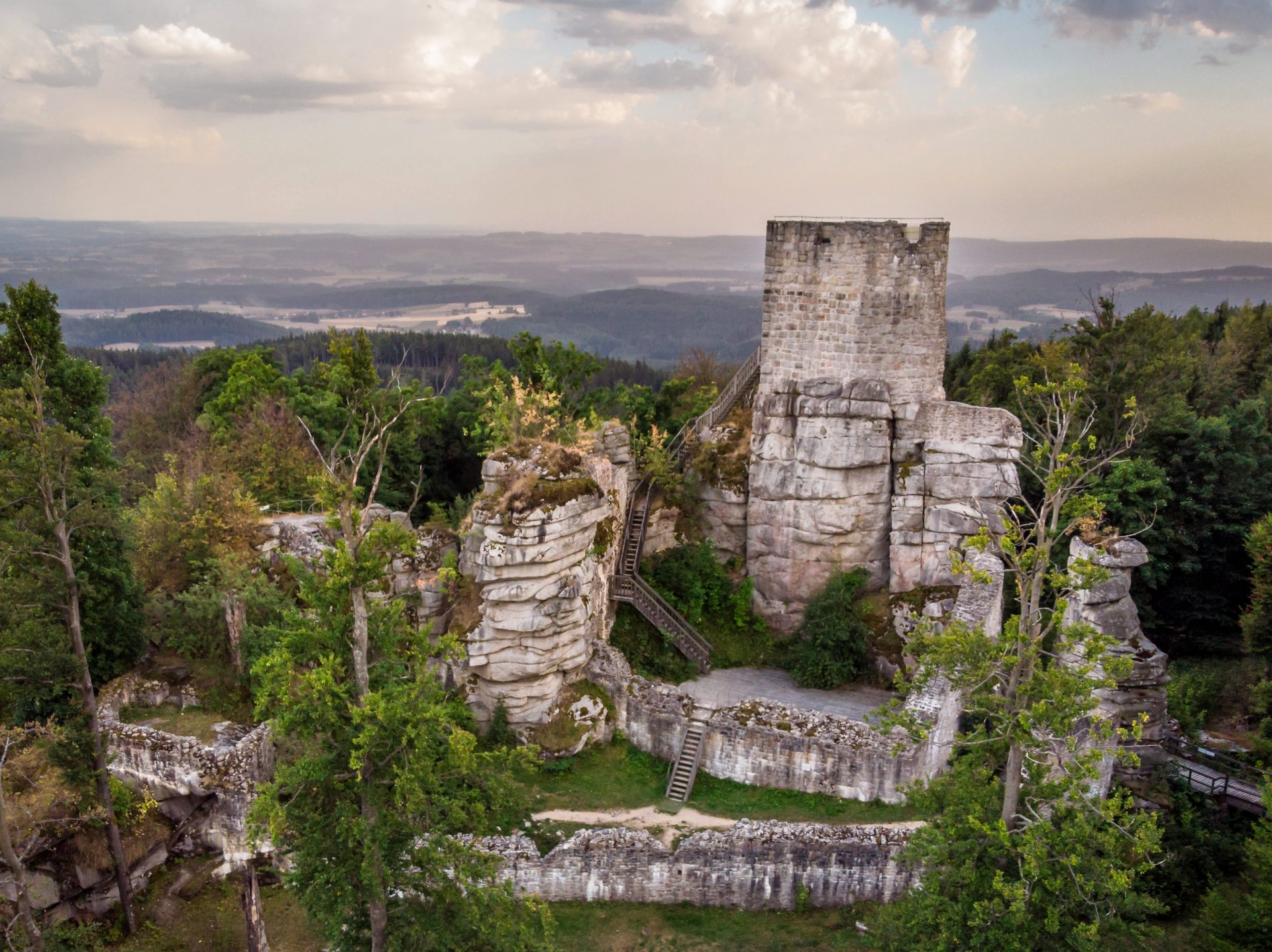 Entdecke den Naturpark Steinwald im Norden Bayerns!