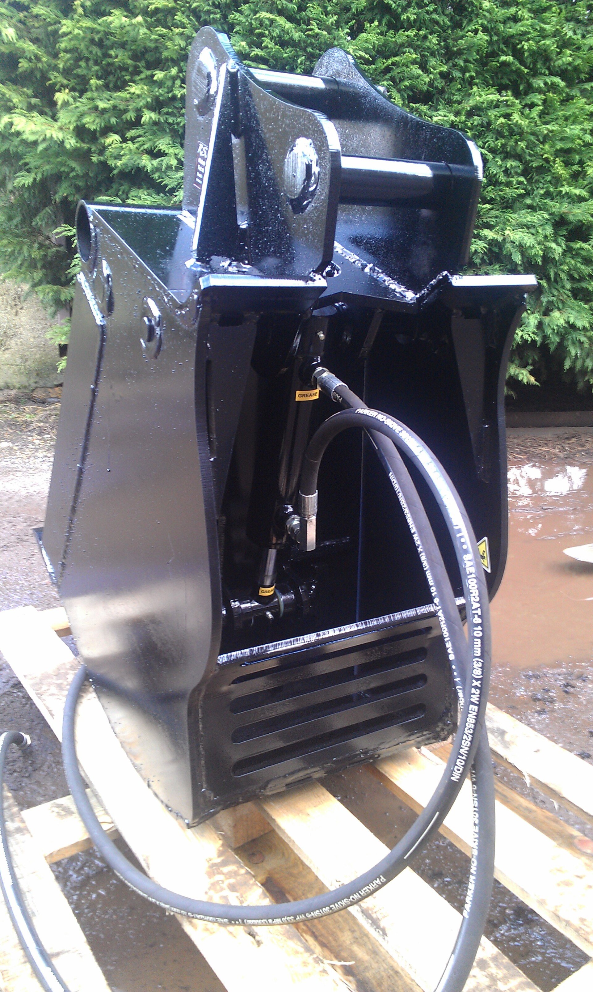 Excavator buckets Made to order and customised to suit your application