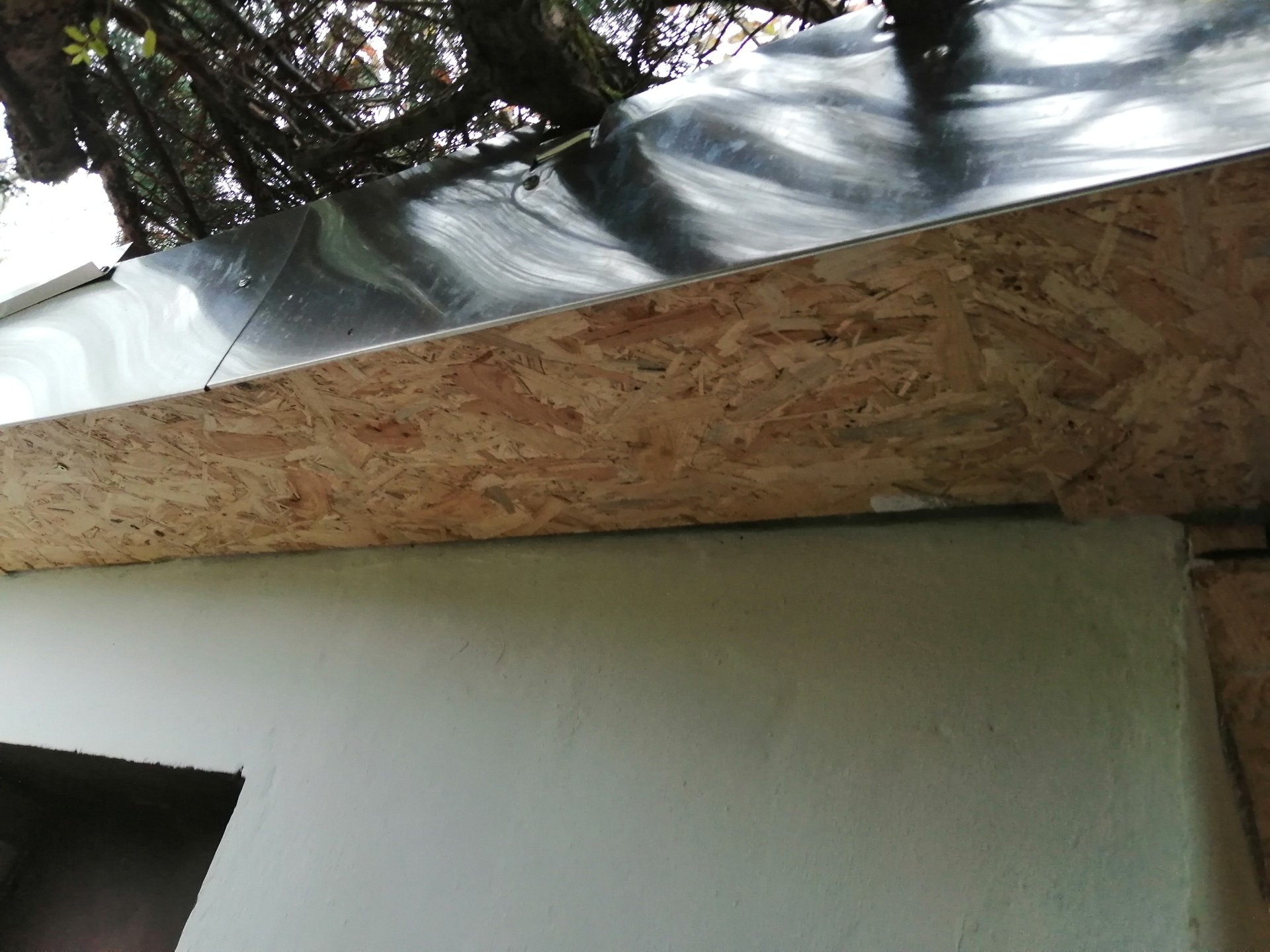 Reparatur Arbeiten GartenhausDach