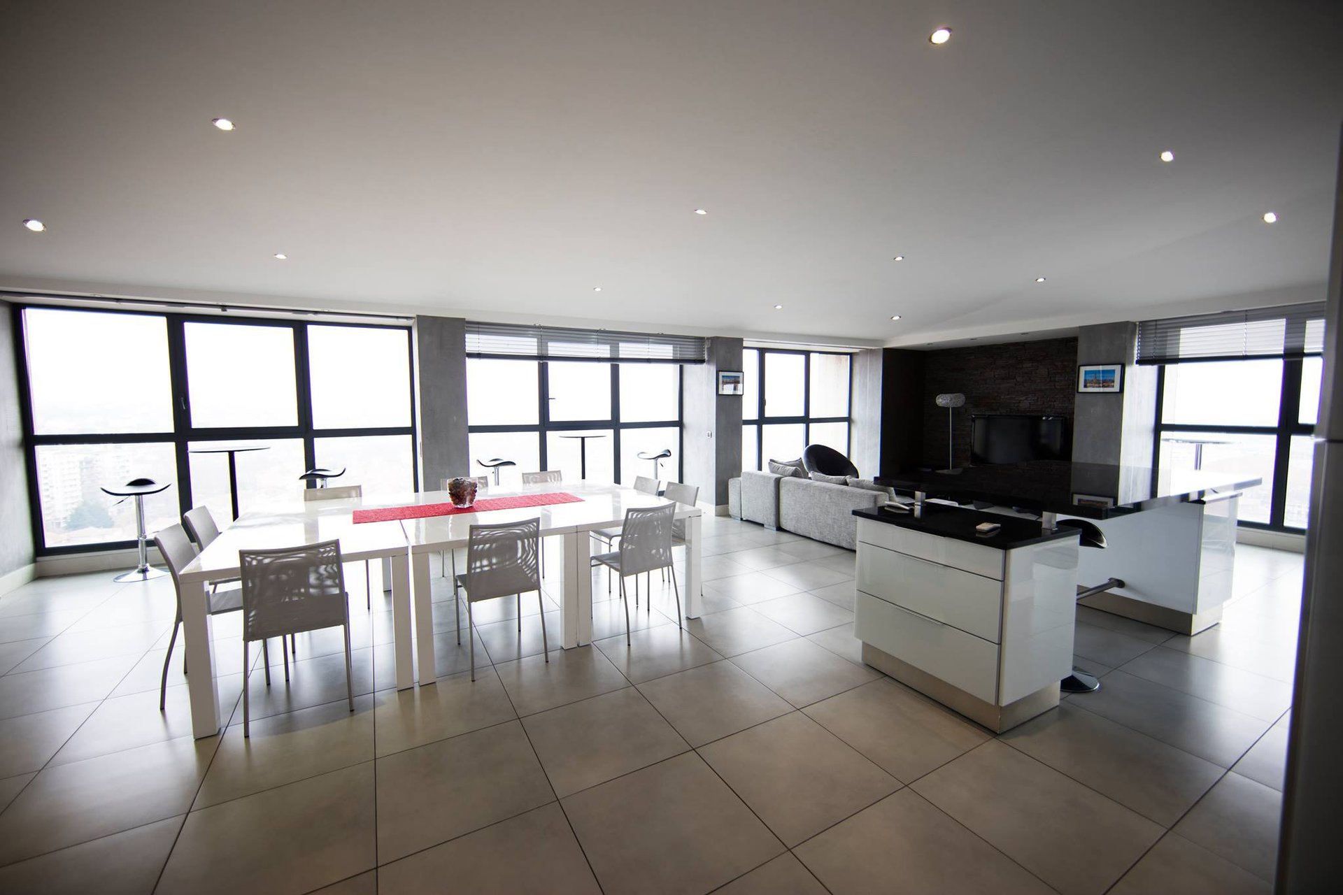 Haut Lofts, appartements meublés avec vue panoramique.