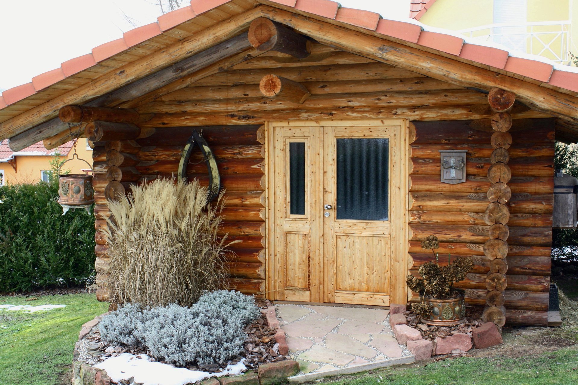 Naturstamm blockhaus, blockhausbau pfalz, tiny house auf rädern