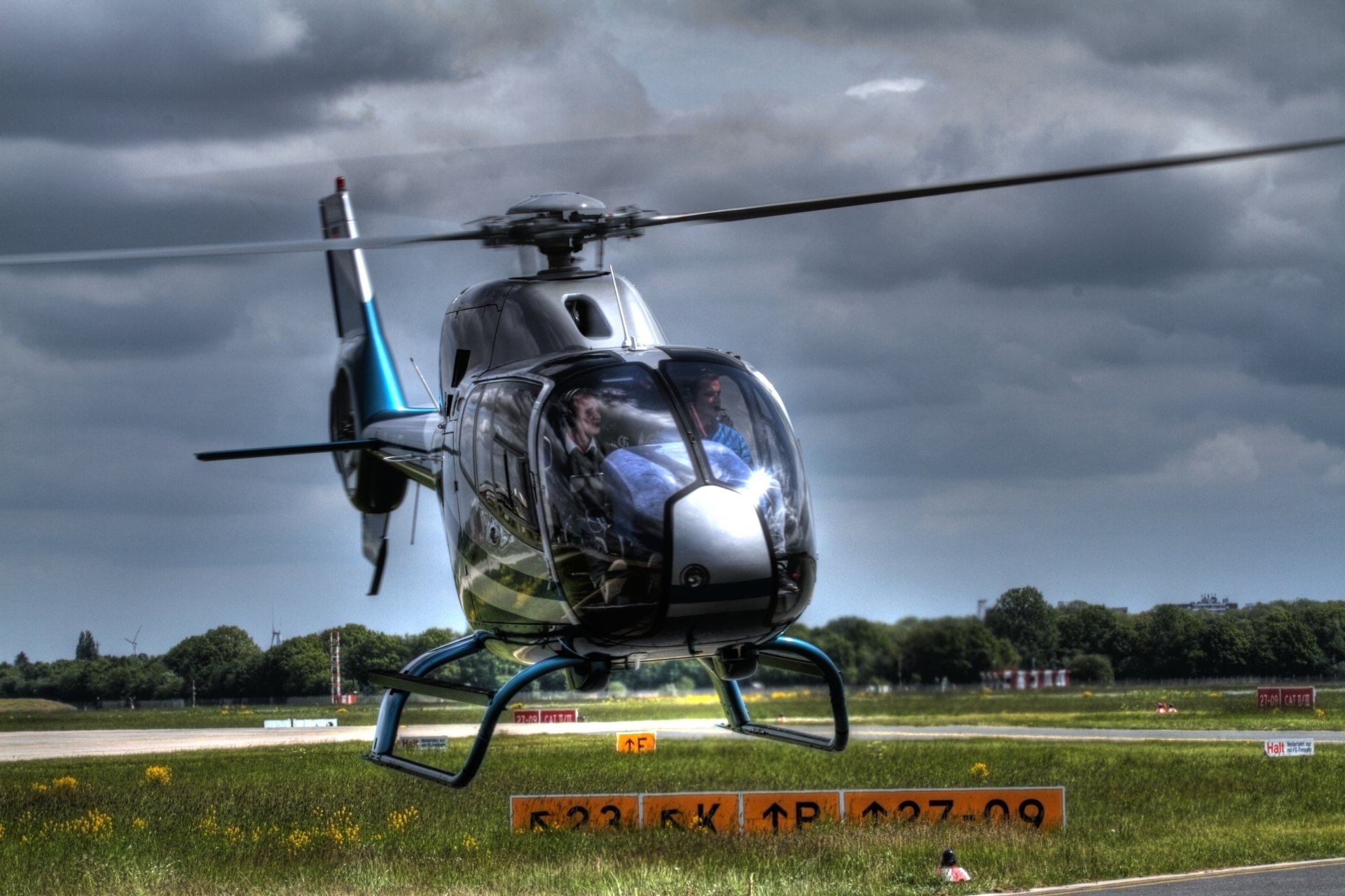 Ihr Helicopter Service Hamburg | Hubschrauberflug