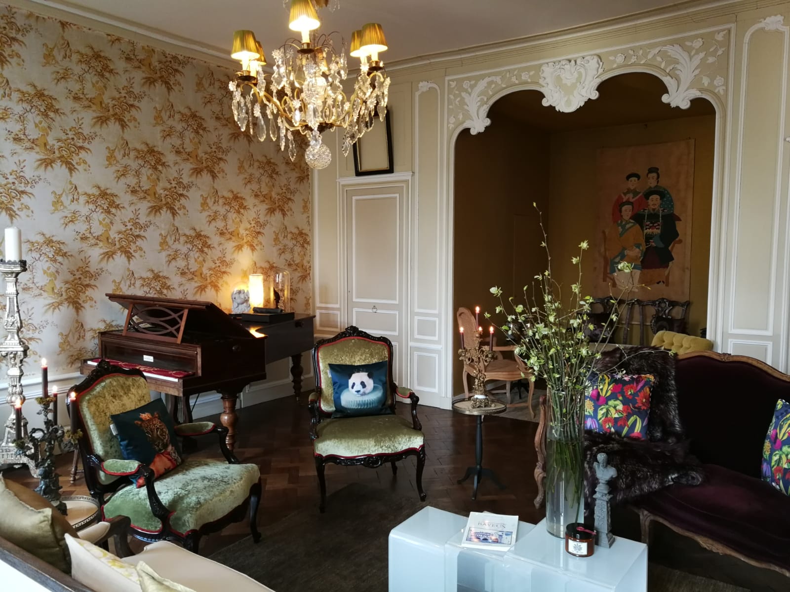 Le Clos de la Croix host portfolio