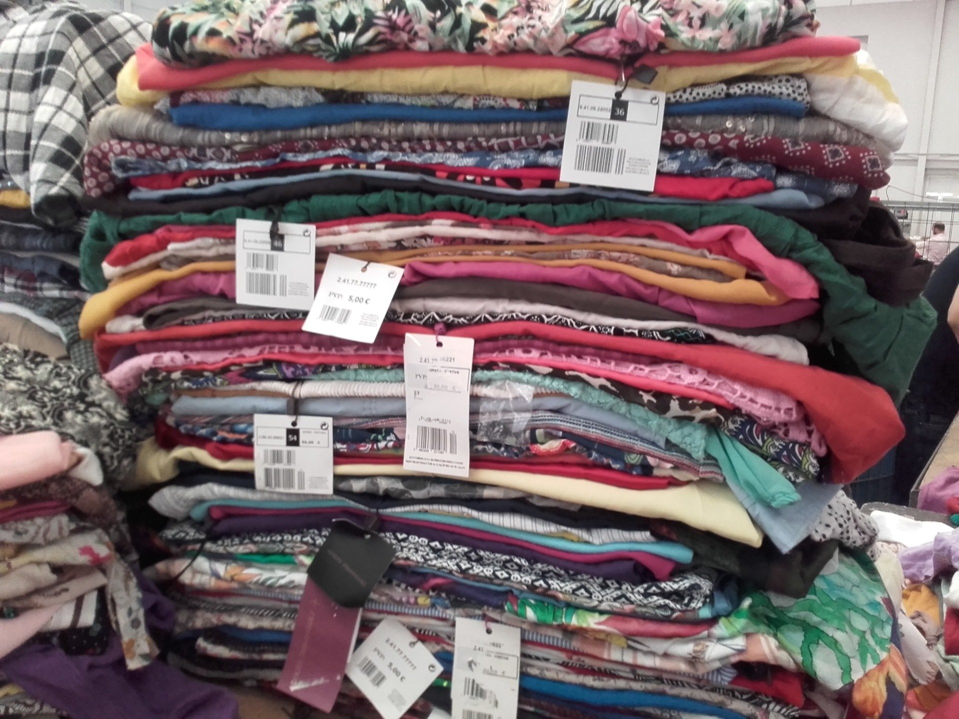 EMPRESA Compra venta Exportación 'ropa usada'