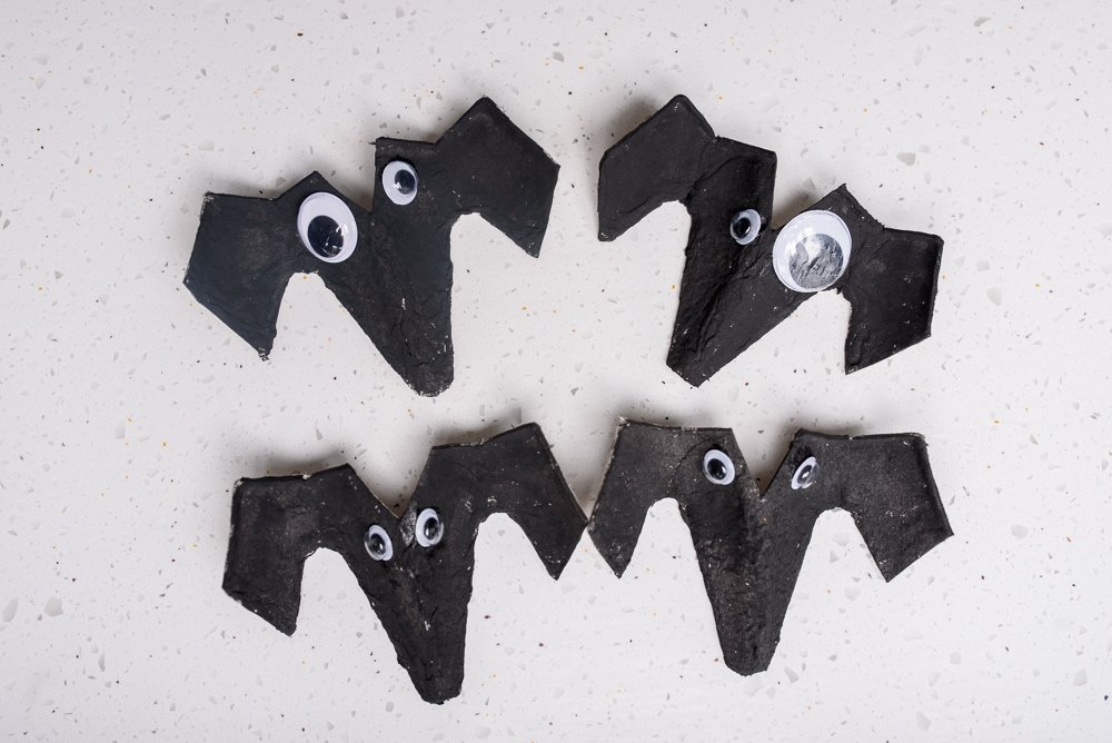 Egg Box Halloween Crafts Bat and Ghost Bunting