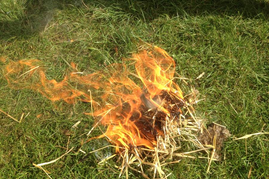 Feuermachen wie in der Steinzeit