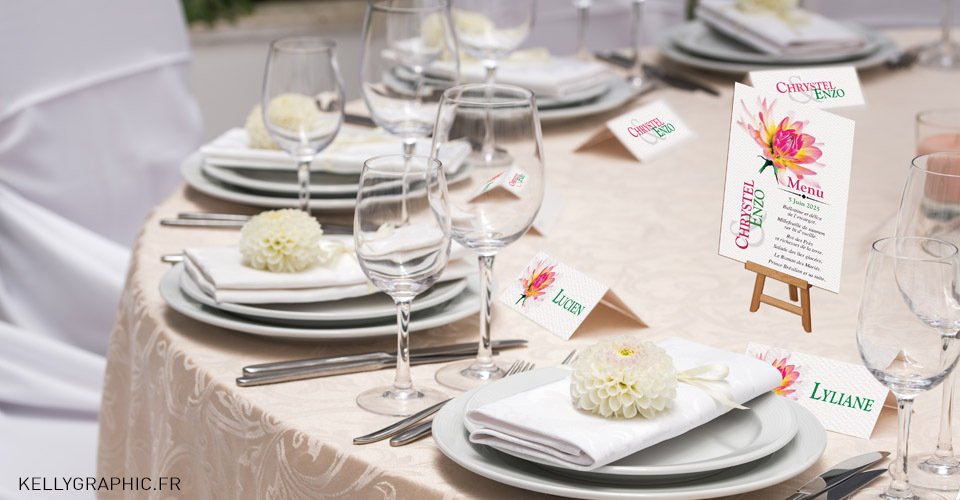 Placer vos invités à tables avec ces marque-places personnalisés.