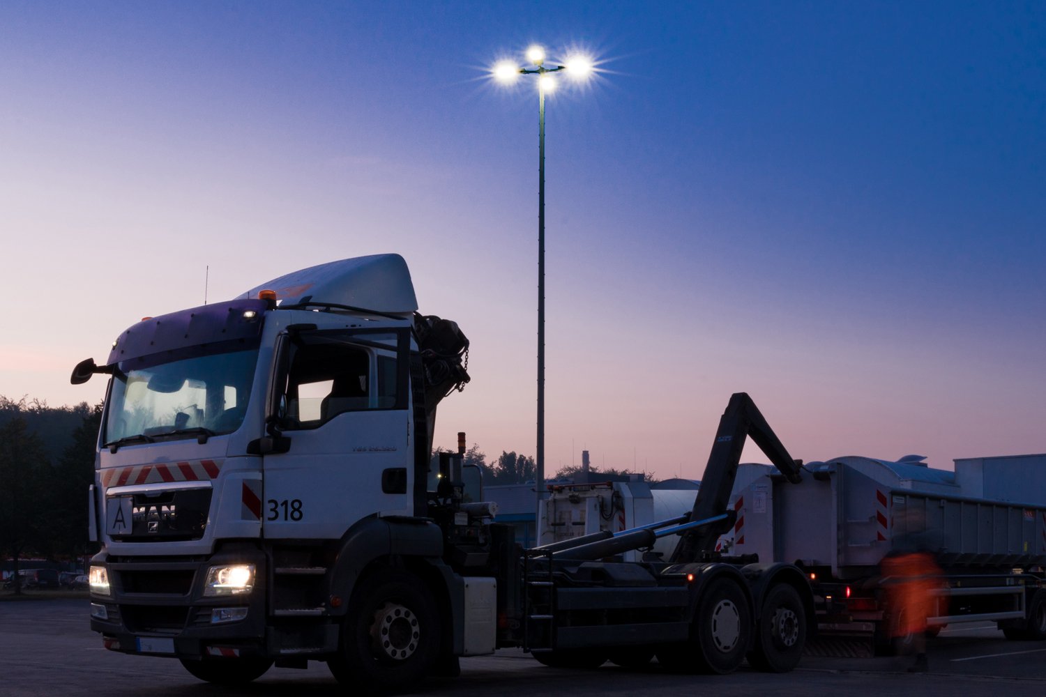 ECKBOCK.DE - Halterungen für Leuchten & Überwachungstechnik