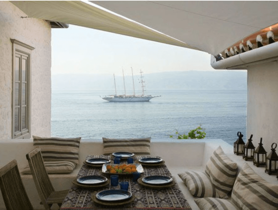 Kaminia Mylos Holiday houses to rent on Hydra Island Greece