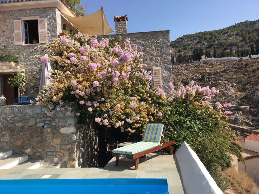Dolphin House Hydra Island holiday houses to rent with swimming pool
