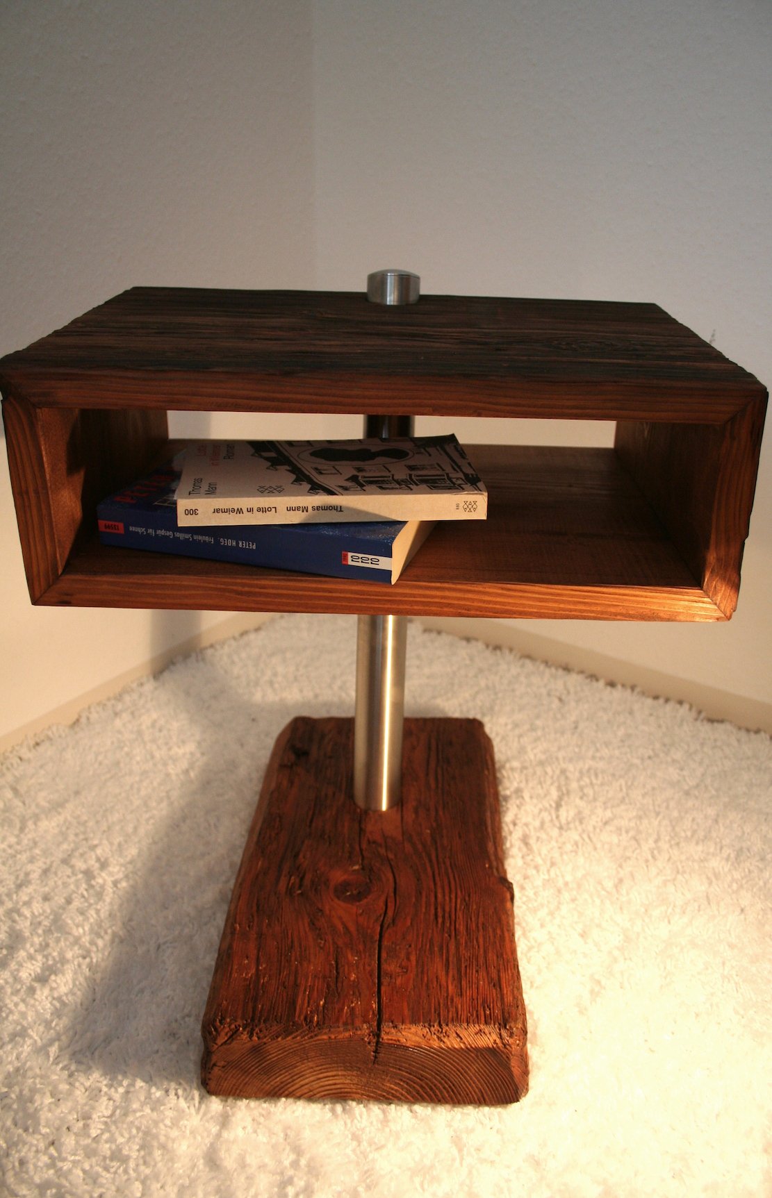 Nachttisch 1 | Massivholzmöbel aus Altholz von woodesign