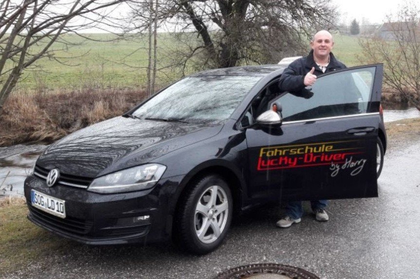 fahrschule-lucky-driver-erfolgreich-zum-f-hrerschein