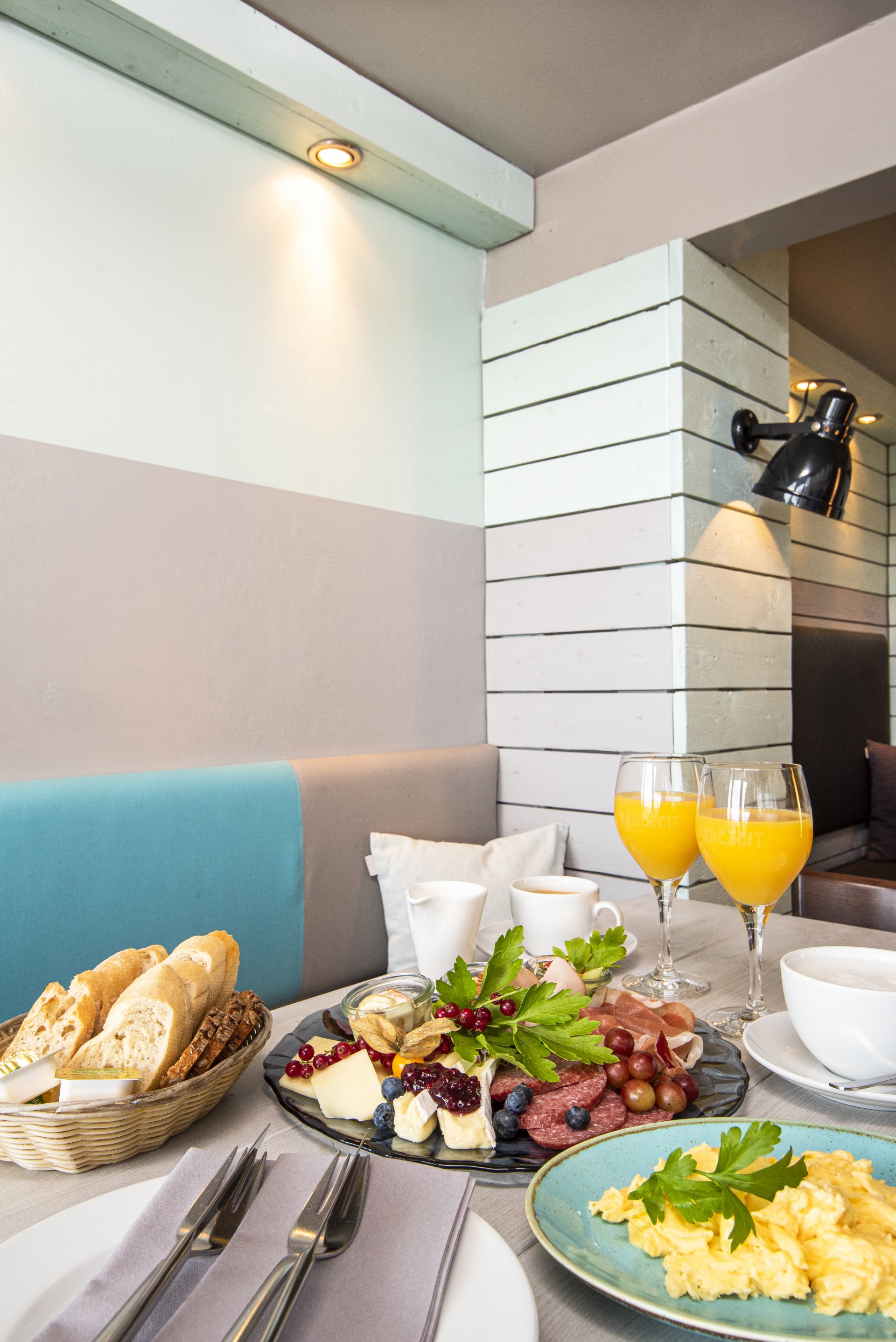 Frische Küche mit Blick auf die Nordsee