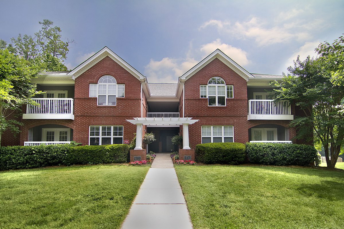 Zalecki Real Estate Apartments and Offices For Rent