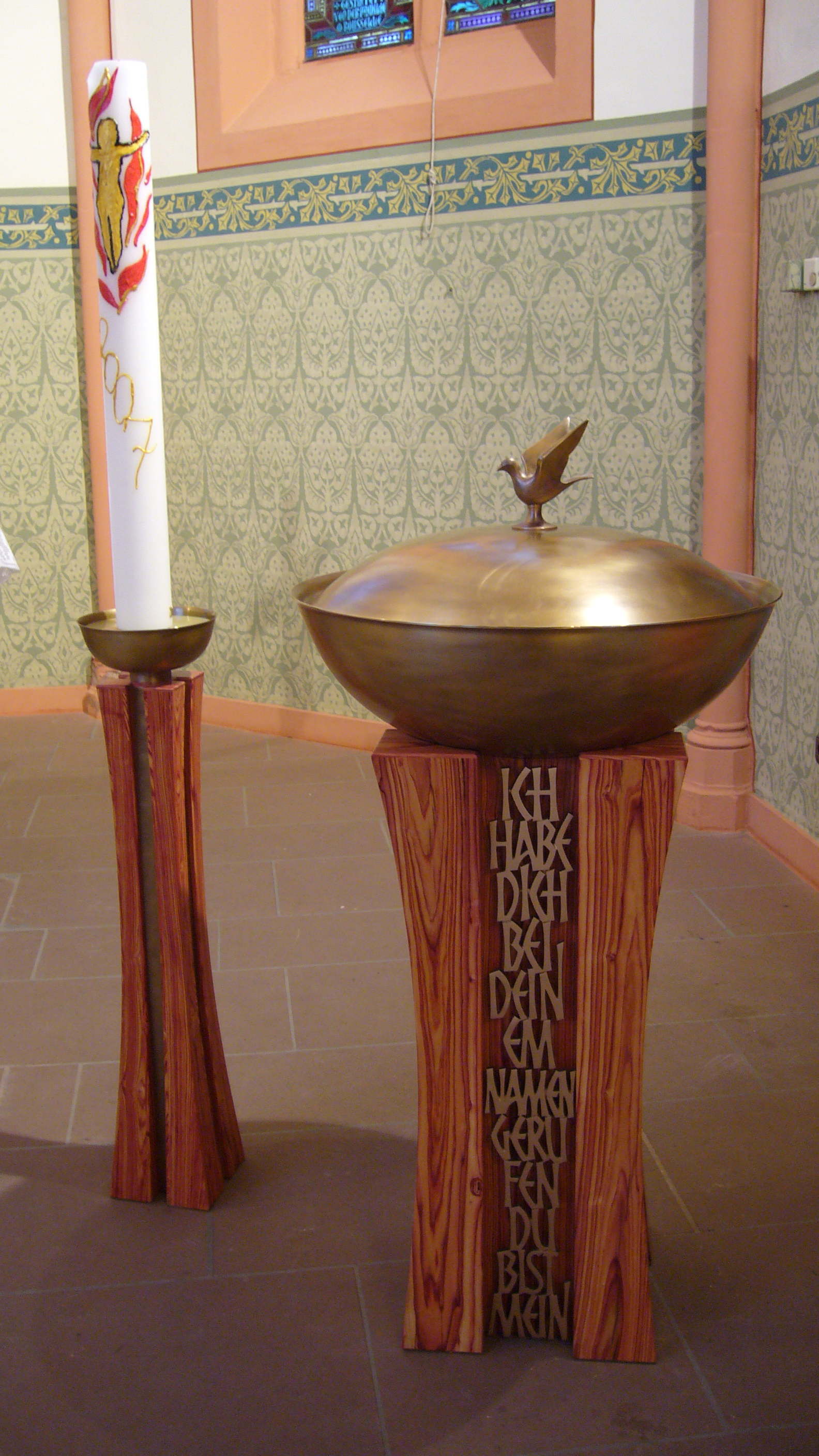 taufsteine-taufsteindeckel-kirchenausstattung-bistum-fulda