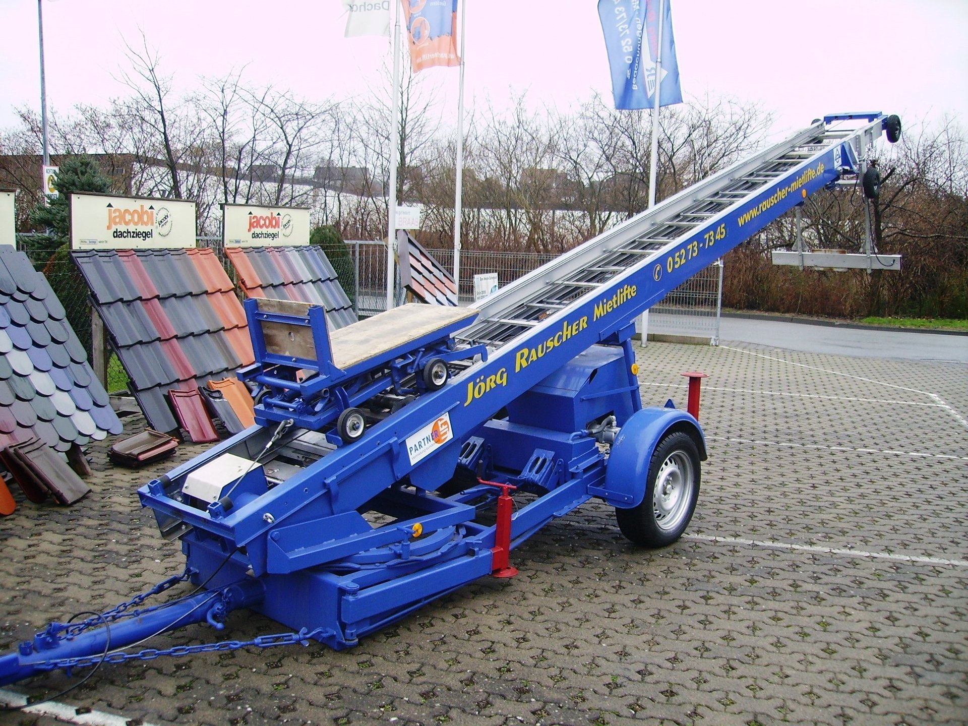 Bau Dachdeckeraufzug 22 Meter Mieten bau-dachdeckeraufzug-22-meter-mieten