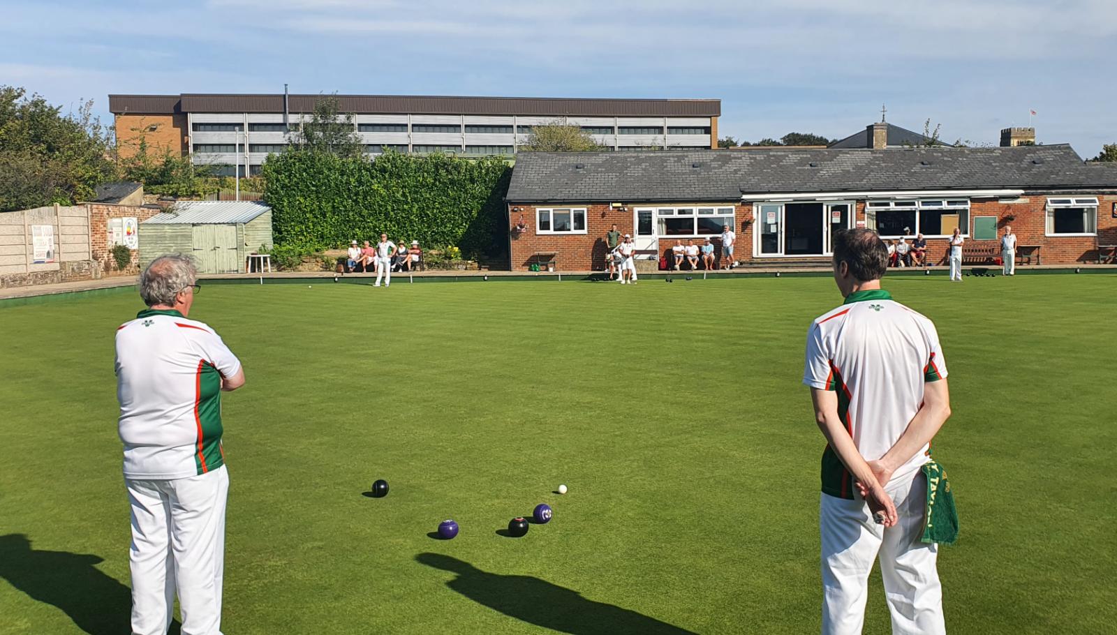 Earls Barton Bowls Club