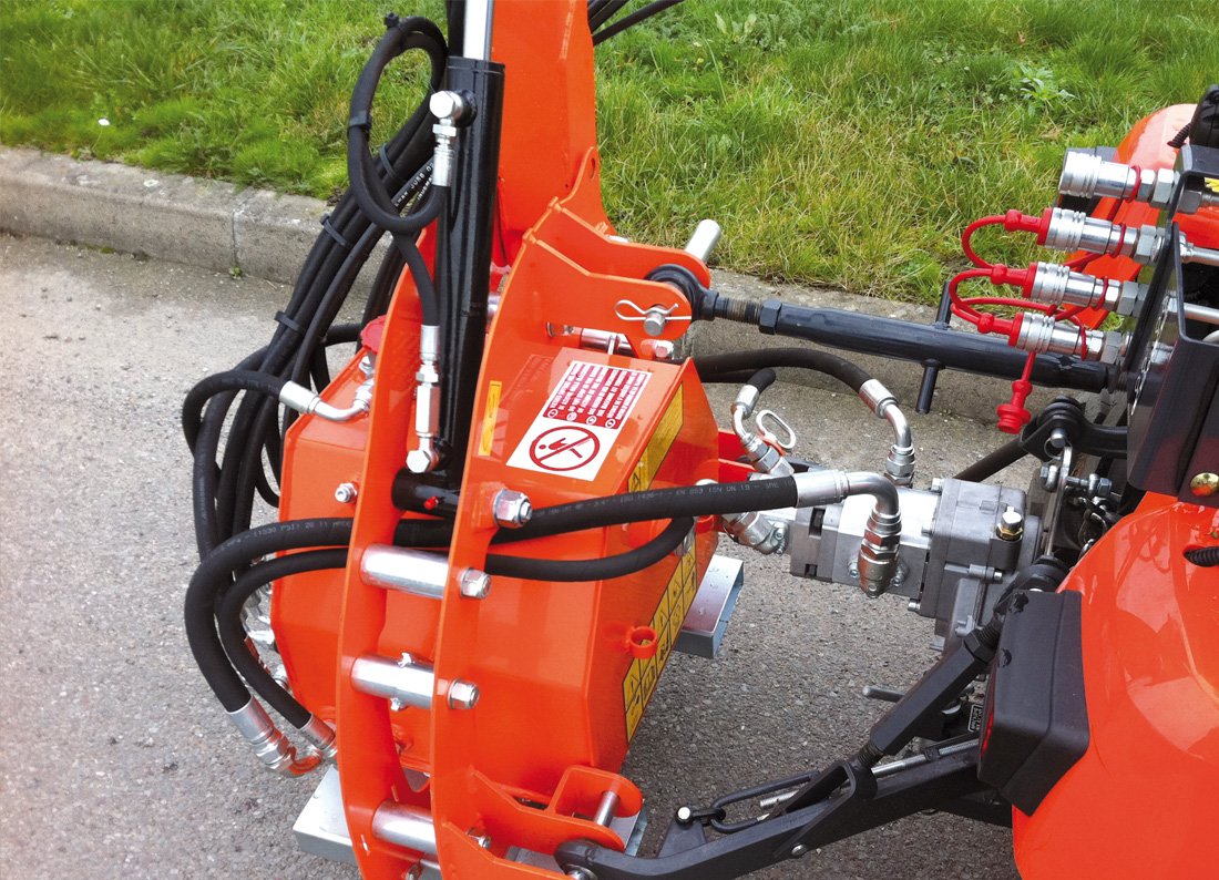 Taille-haie hydraulique VIPER pour tailler les haies champêtres, les