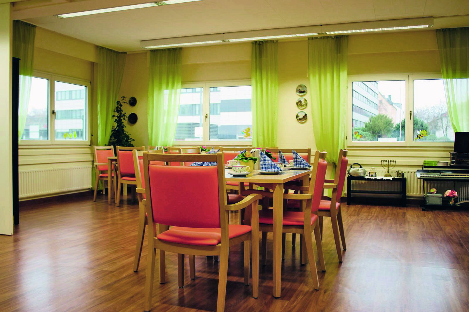 Elitas Pflegedienst & Tagespflege Koblenz Gmbh www.pflegedienst-elitas.de
