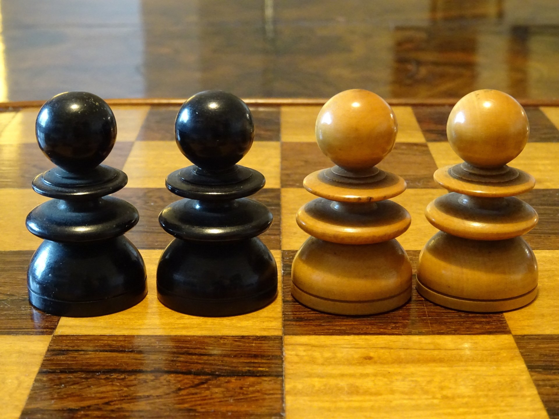 English Chess Set, 