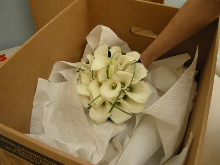 How to get your flowers to our studio for bouquet preservation