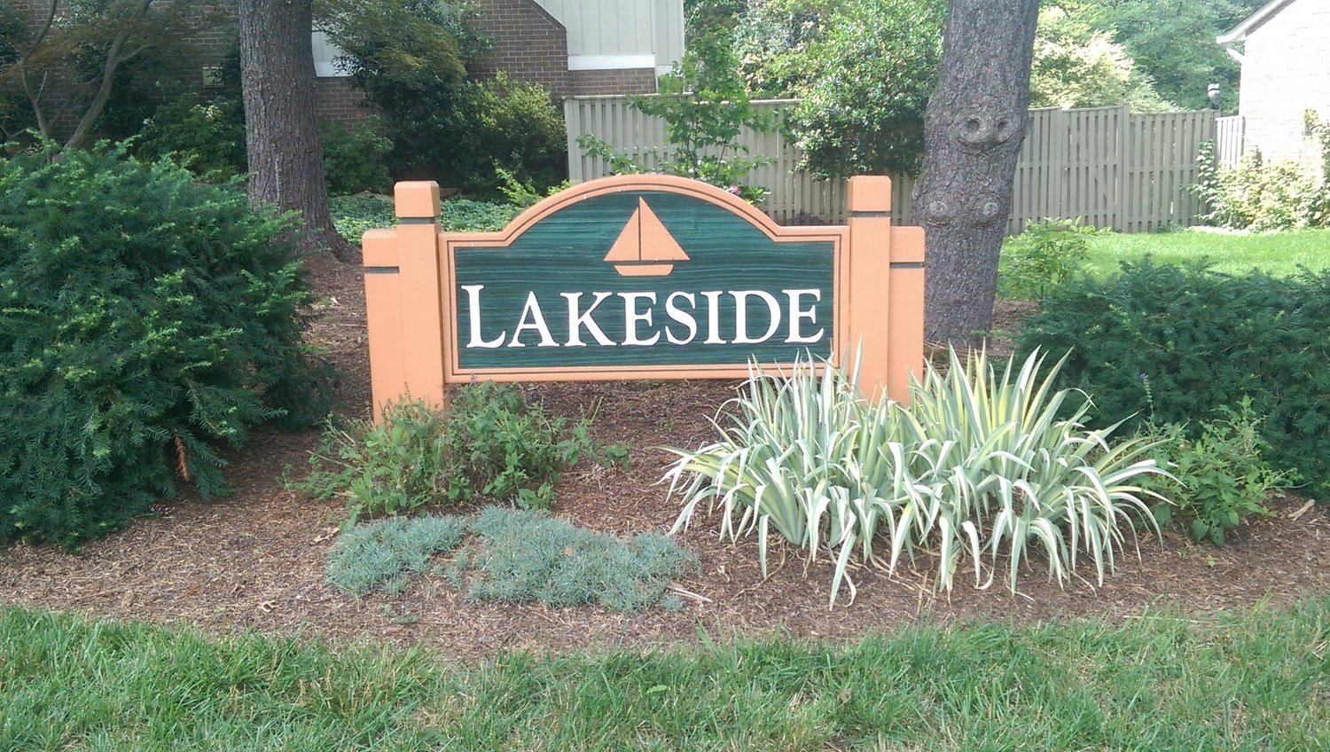 Lakeside Cluster HOA