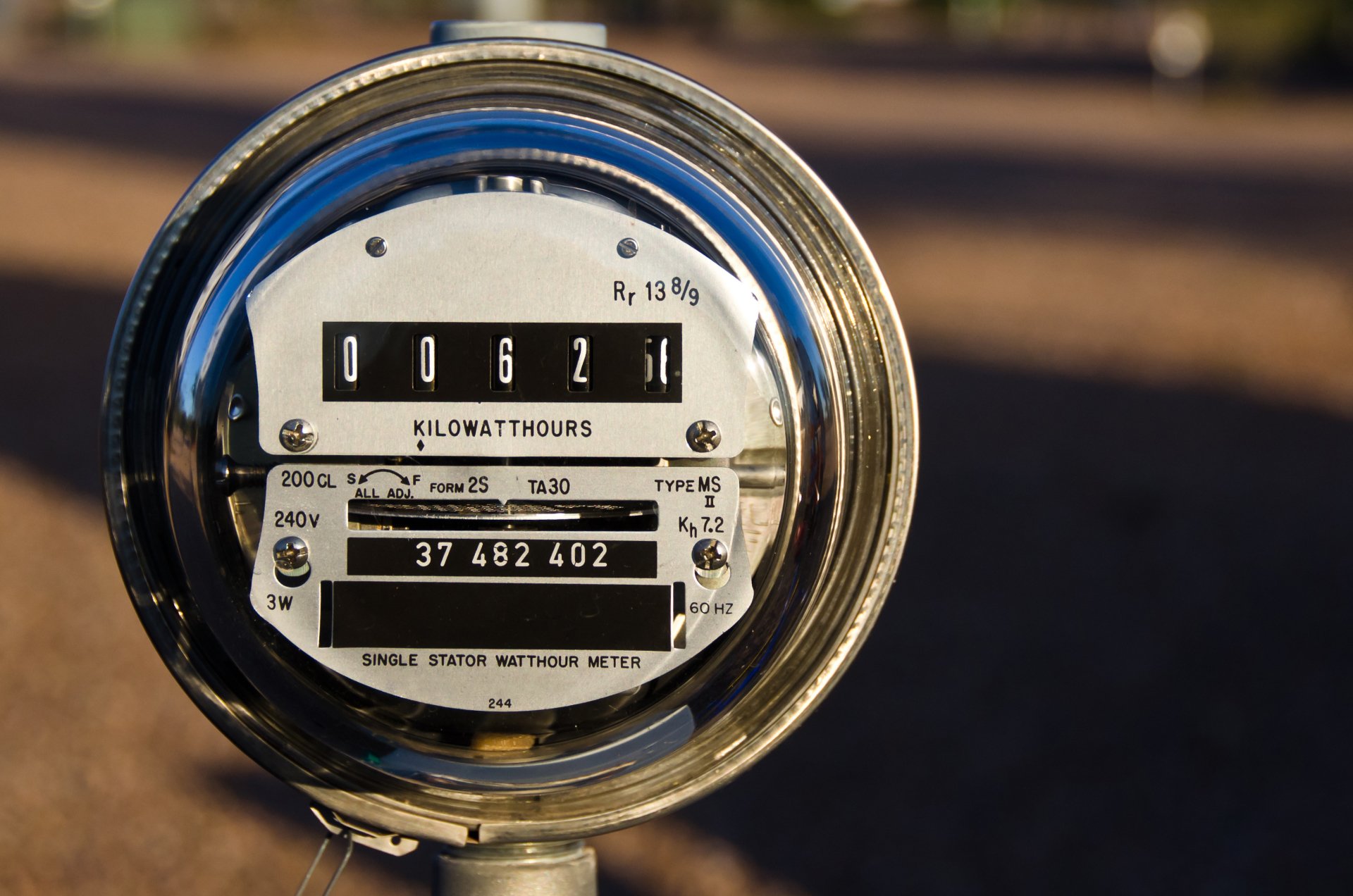 Amphours vs Watthours Battery capacity explained