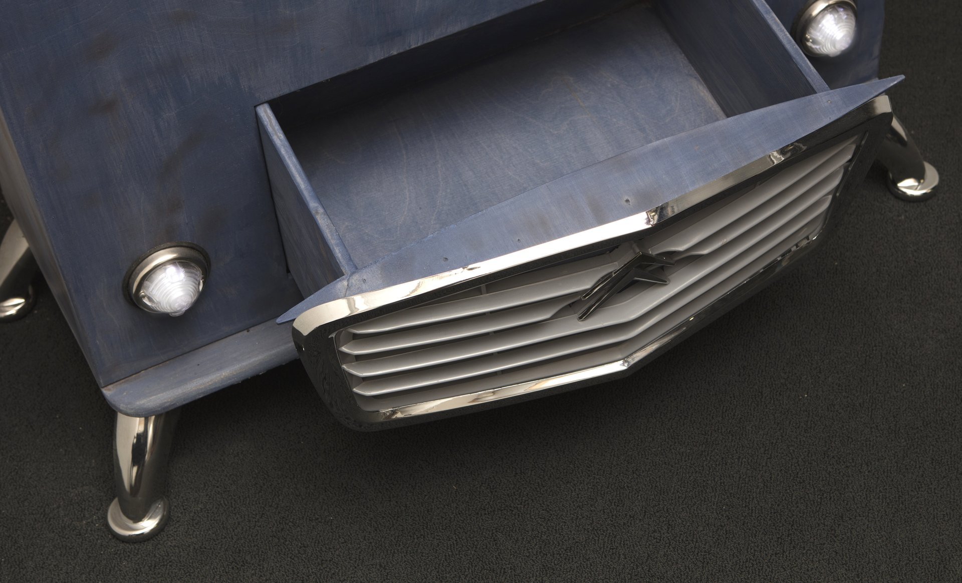 Style Classics Citroen Schrank Möbel aus Flugzeugteilen, Autos, Schiffen