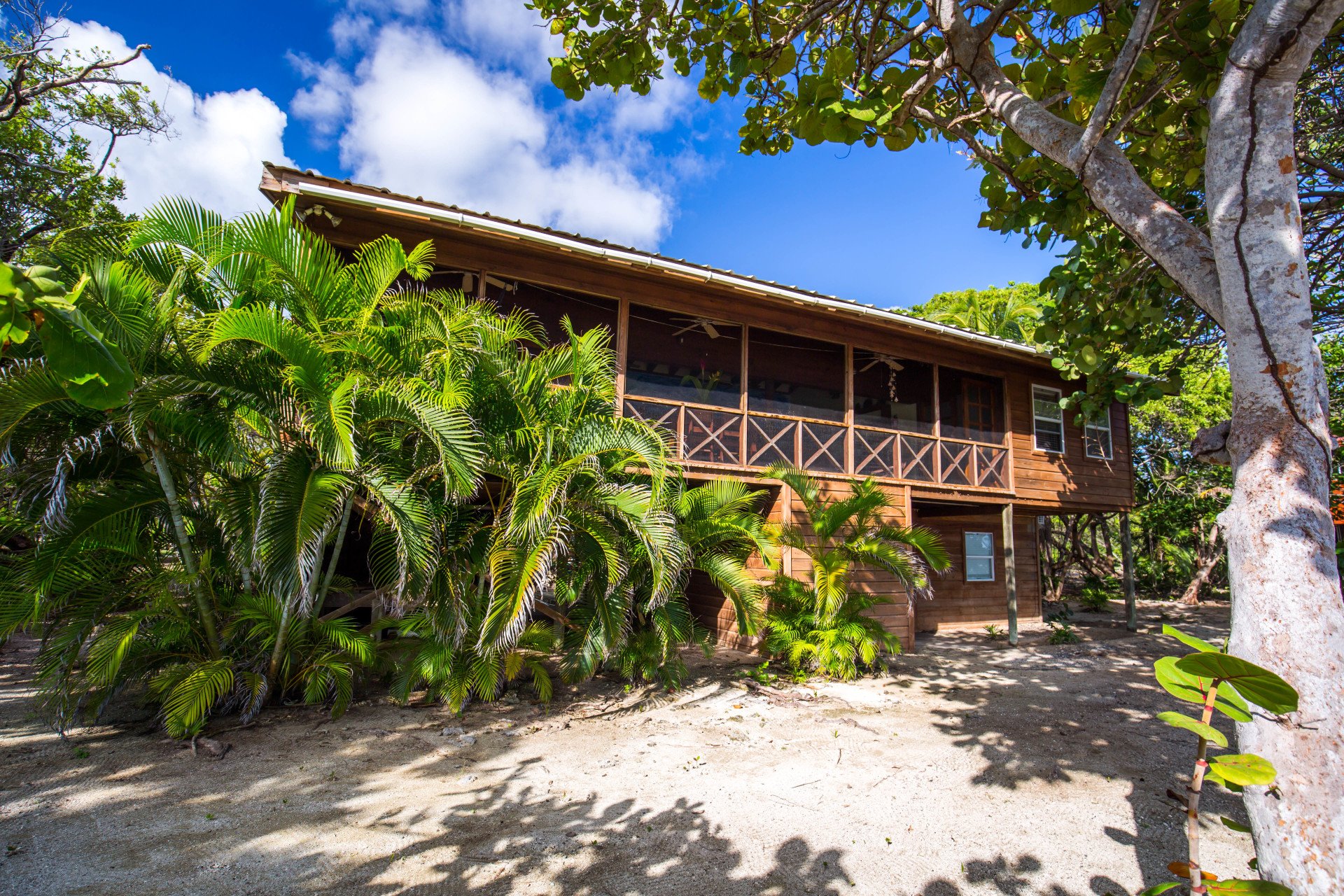 Casa Cielo Beach House Roatan Honduras Playa Miguel CoCo View
