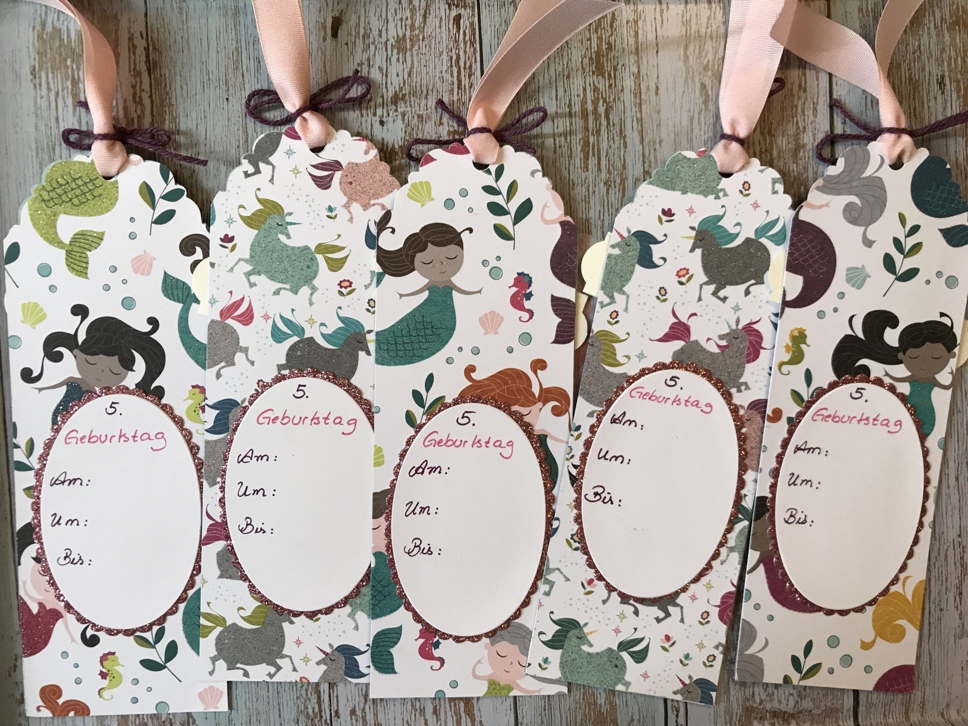 AmandaCreation Geburtstagseinladungen Für Mädchen – 20 Karten 12,7x17,8 Cm Mit Umschlägen | Rustikales Zug-Design