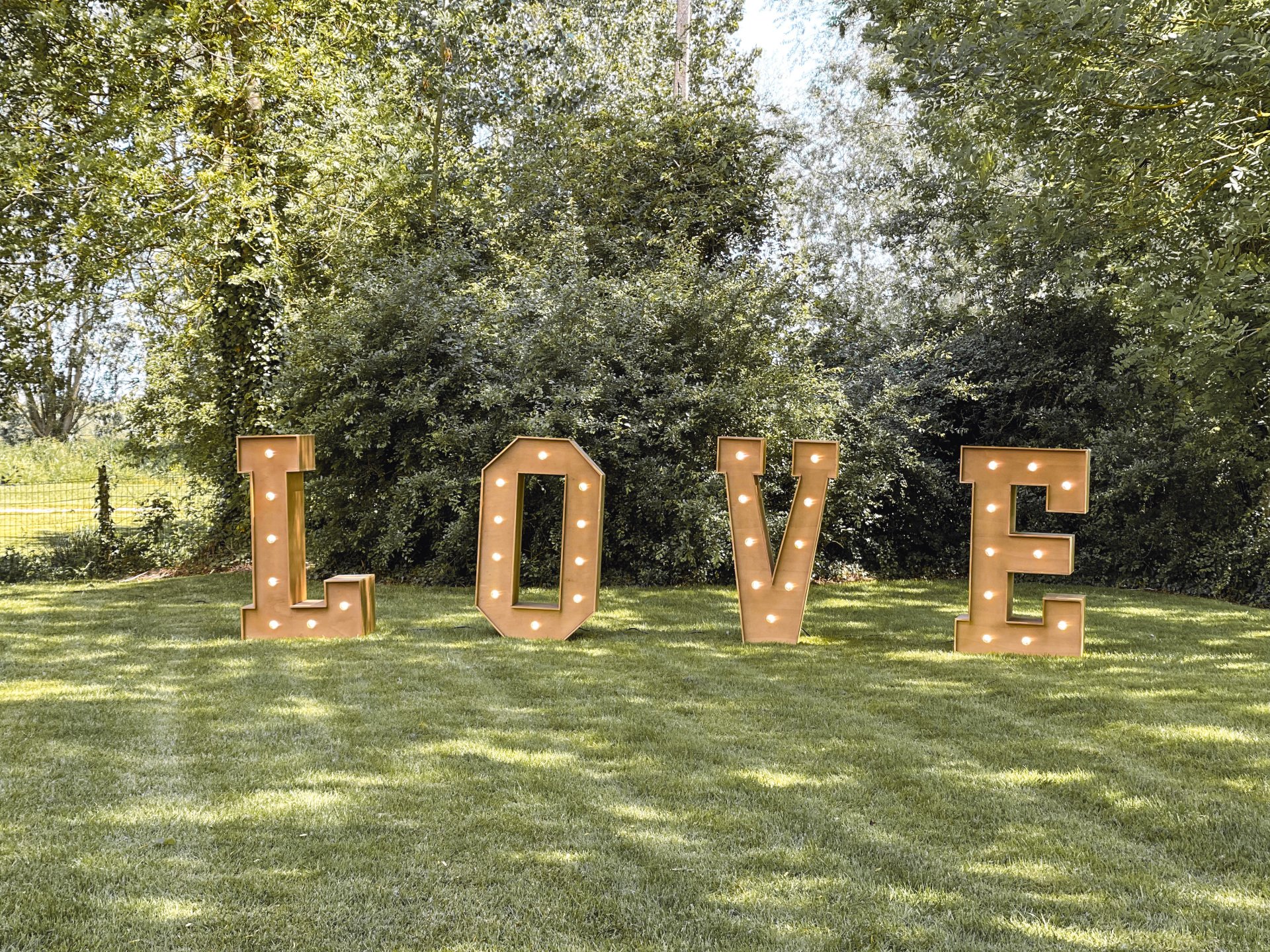 lettres géantes love