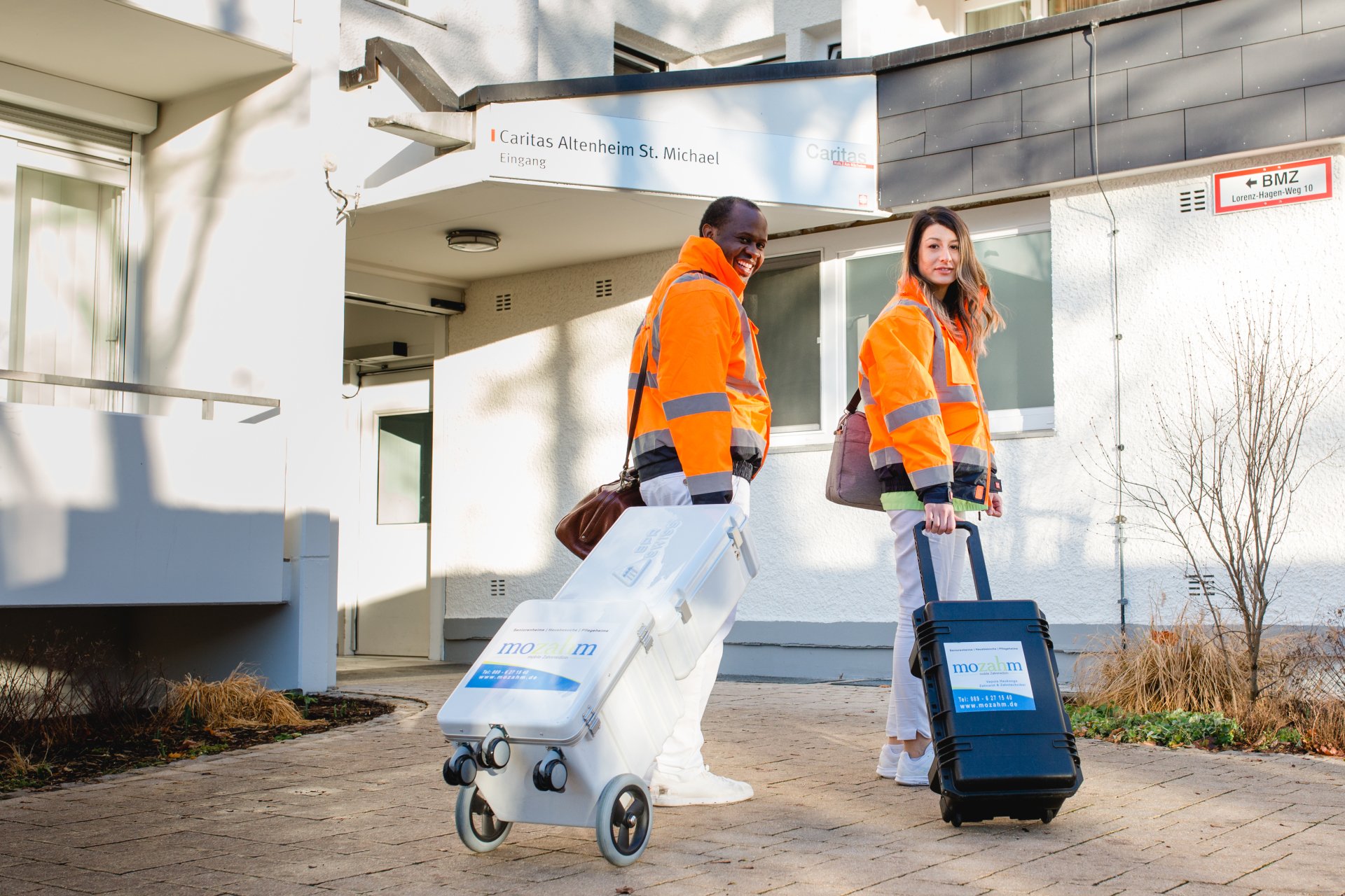 Mobiler Zahnarzt In Der Nähe Zahnarzt Hausbesuch München | mobiler Zahnarzt Neuperlach